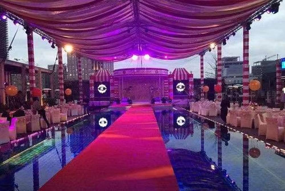 Red Aisle Runners Wedding Accessories Aisle Runner Carpet Rugs for Step and Repeat Display, Ceremony Parties and Events Indoor or Outdoor Decoration 24 Inch Wide x 30 feet Long