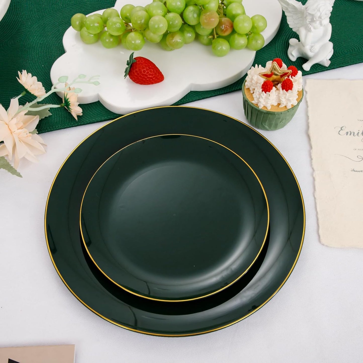PULOTE 100PCS Green Plastic Plates - Green Disposable Plates With Gold Rim - Include 50 Pieces Dinner 10.25inch,50 Pieces Dessert 7.5inch for Party&Christmas