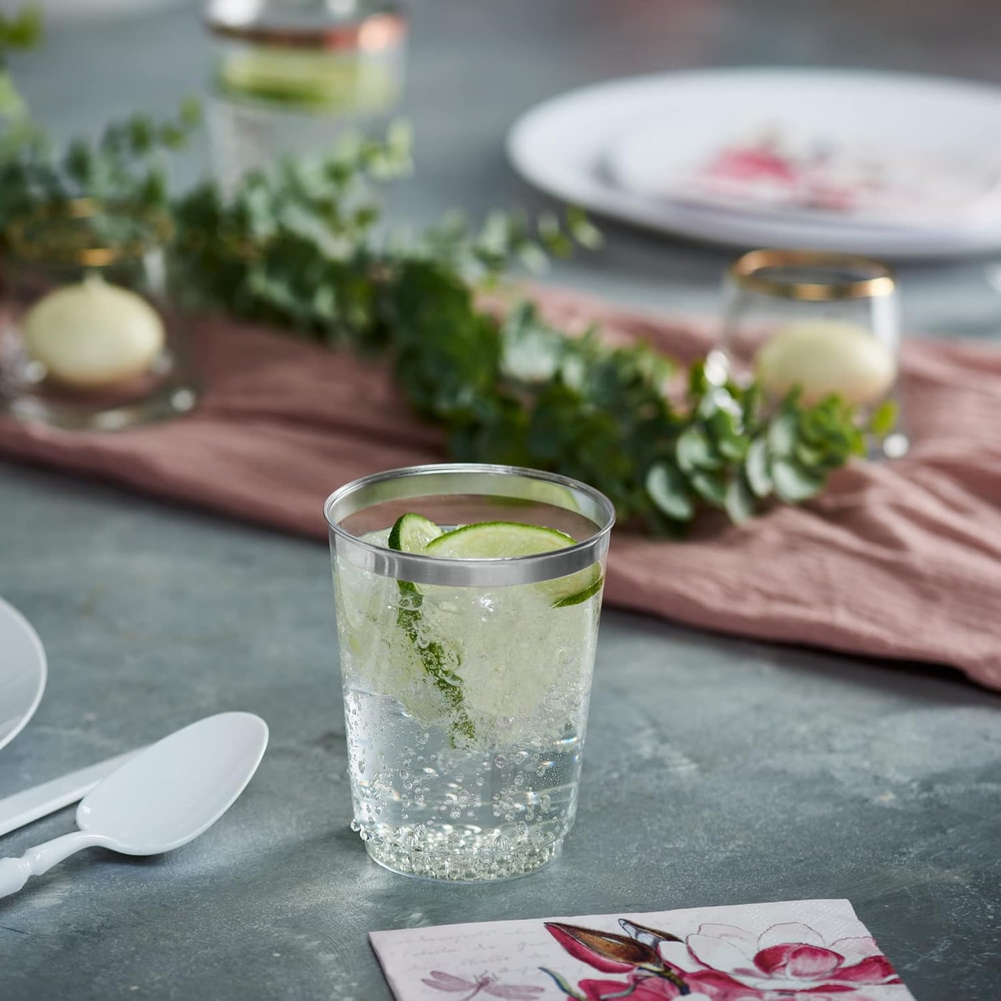 PLASTICPRO Disposable 8 oz Crystal Clear Plastic Tumblers With Silver Rim for Party's & Weddings pack of 100