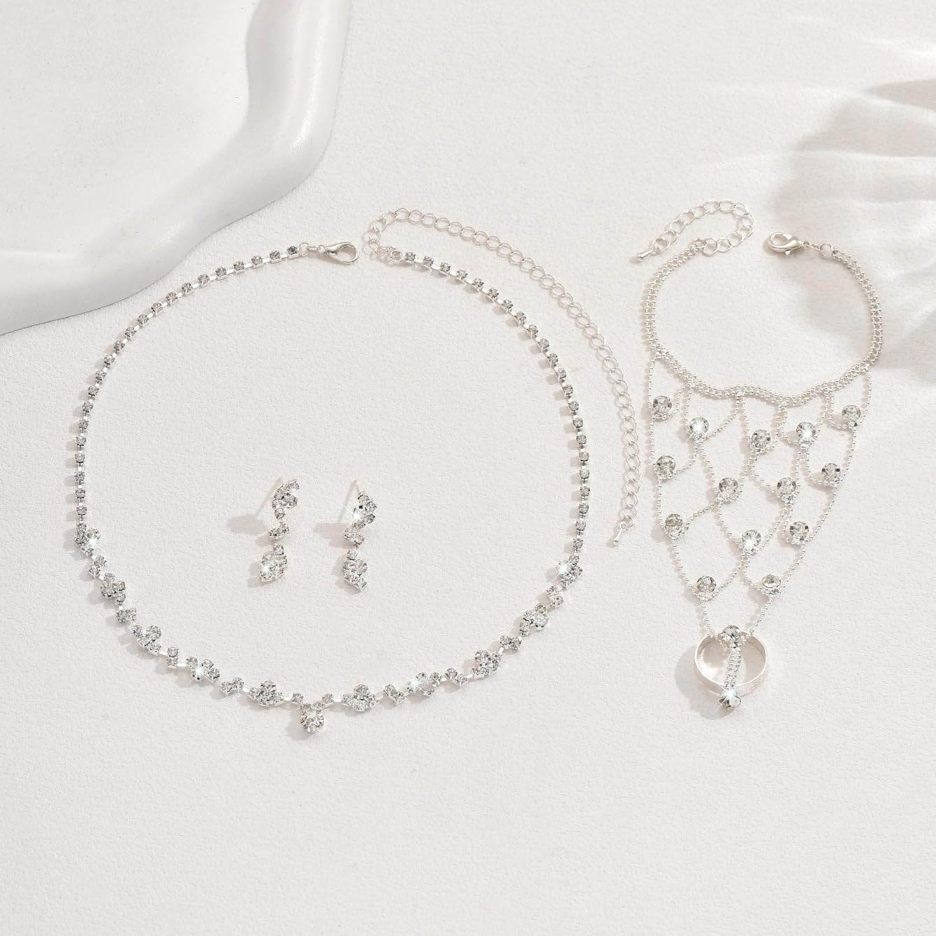 Wedding Jewelry Sets for Brides Rhinestone Necklace and Earring Set Bracelet Ring Gold Silver Prom Jewelry Sets Diamond Flower Teardrop Necklace for Women