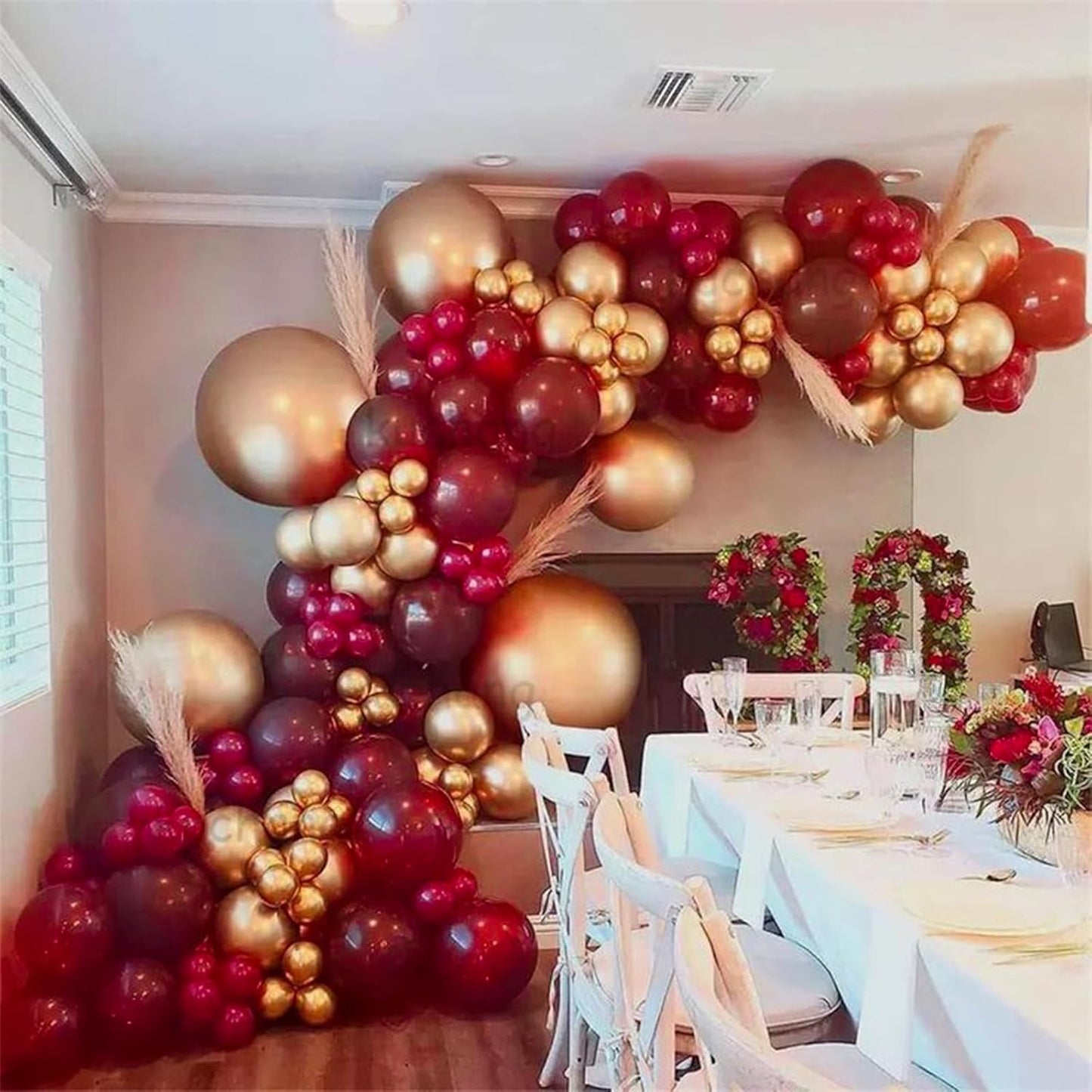 PartyWoo Red and Gold Balloons, 140 pcs Ruby Red and Gold Balloons Different Sizes Pack of 18 Inch 12 Inch 10 Inch 5 Inch for Balloon Garland or Balloon Arch as Birthday Decorations, Party Decorations