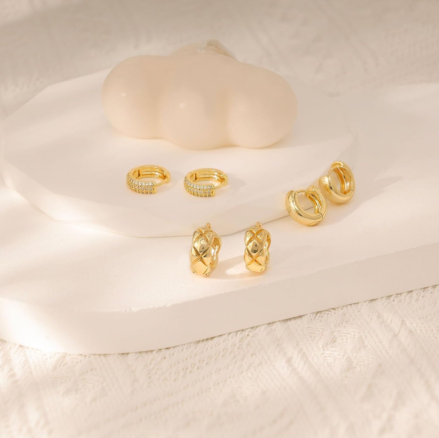 Gold Earrings for Women, 14k Gold Plated Dangle Huggie Earrings for Women Trendy Dainty Gold Hoop Earring Stacks Hypoallergenic Pearl Chain Drop Cartilage Earring Fashion Womens Jewelry