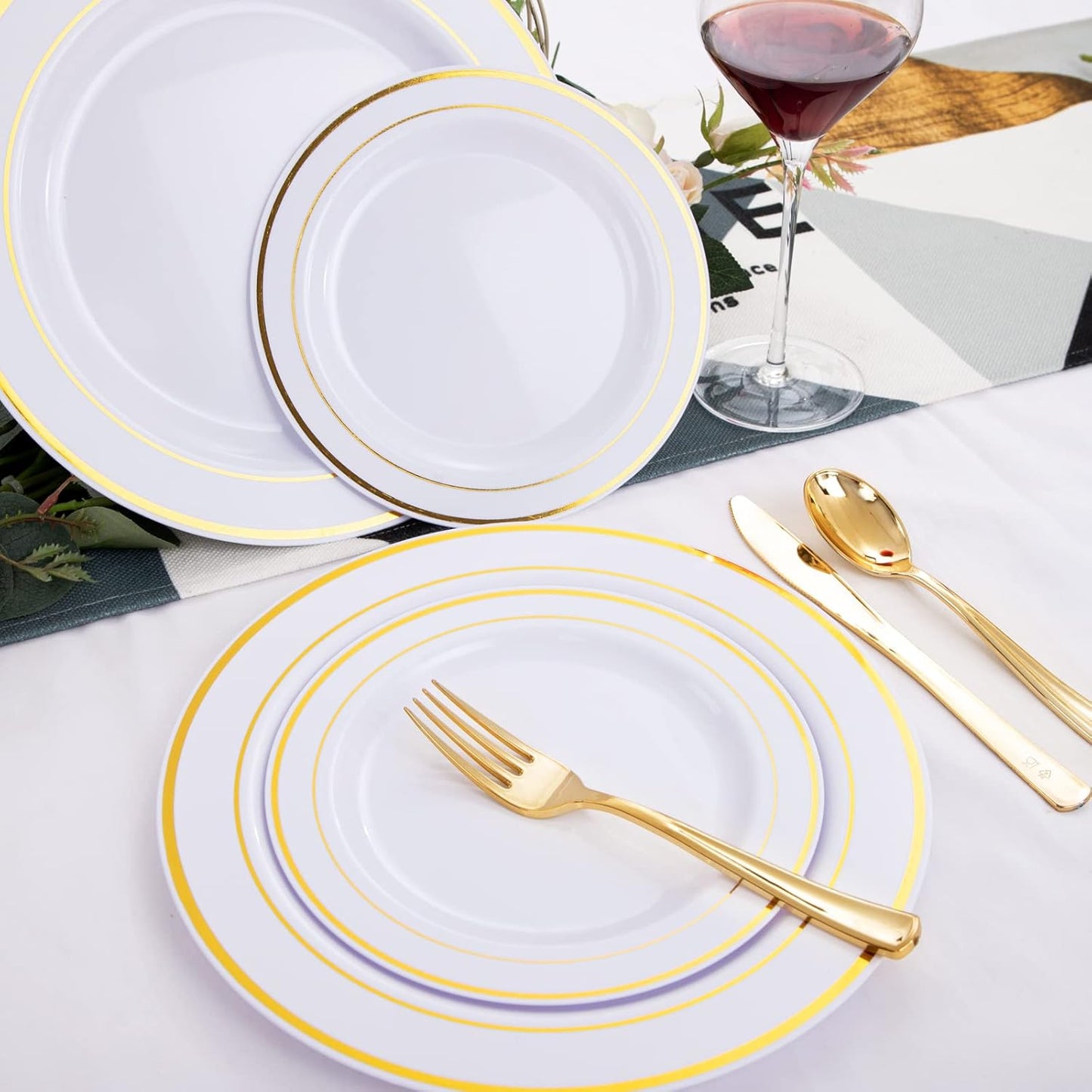 WELLIFE 96 Pcs Gold Plastic Dinnerware Set, Disposable Silverware and Cups, Gold Dinnerware Set, Includes: 16 Dinner Plates 10.25", 16 Dessert Plates 7.5", 16 Cutlery for Party