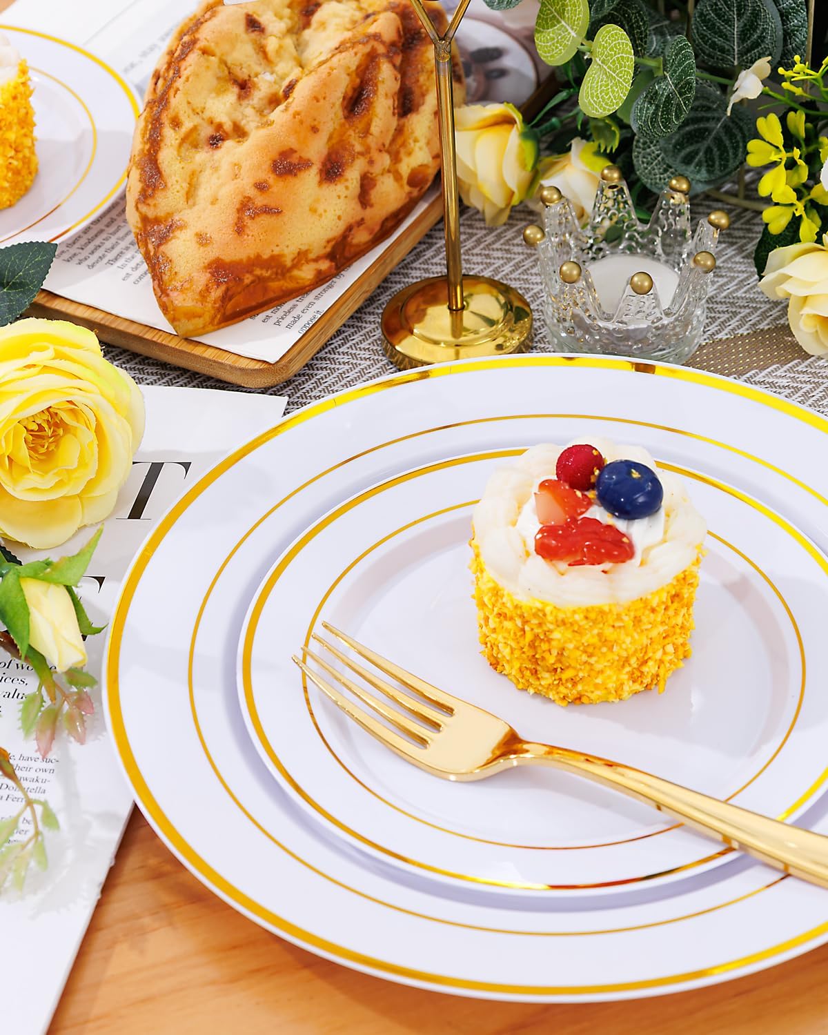 Supernal 60pcs Gold Plastic Dinnerware Set Includes Gold Plastic Plates and Disposable Silverware,Disposable Party Plates and Flatware Service for 12 Guests,Perfect for Birthday,Party,Wedding