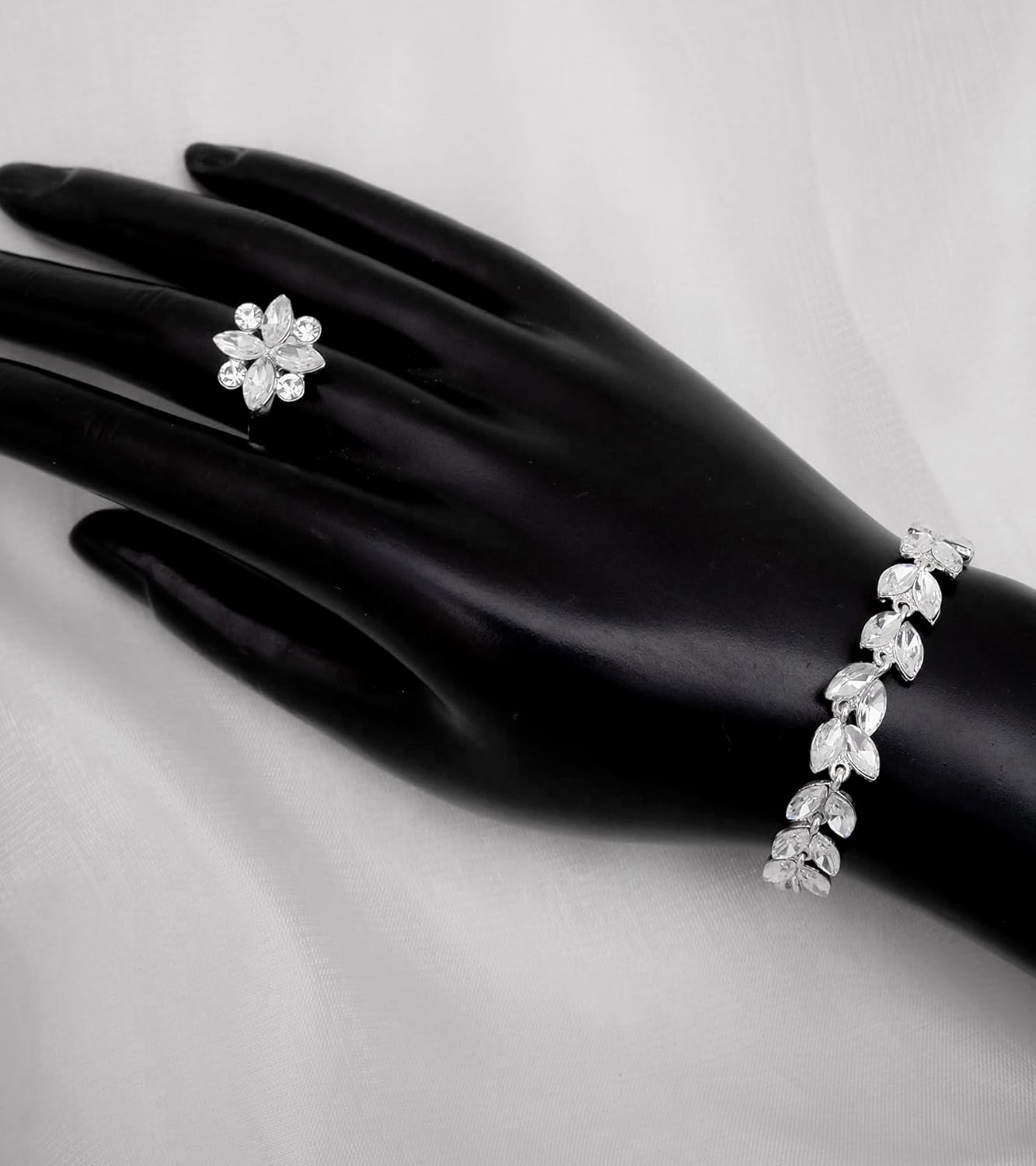 CSY 4 Pcs Elegant Bridal Jewelry Sets Austrian Marquise Crystal Wedding Necklace Dangle Earrings Tennis Bracelet Ring Set for Bride Women Costume Accessories