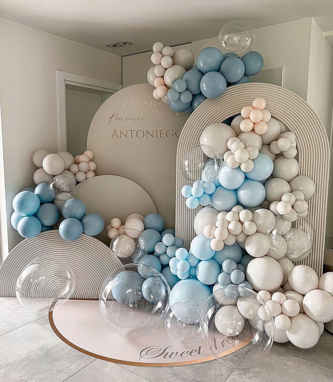Dusty Blue Balloons Arch Kit, 134 Pcs Muted Light Baby Slate Blue and White Balloon Garland mit 18 Inch Pale Clear Balloon *5, Long Balloon as Bow Decor for Baby Shower Boy Gender Reveal Wedding