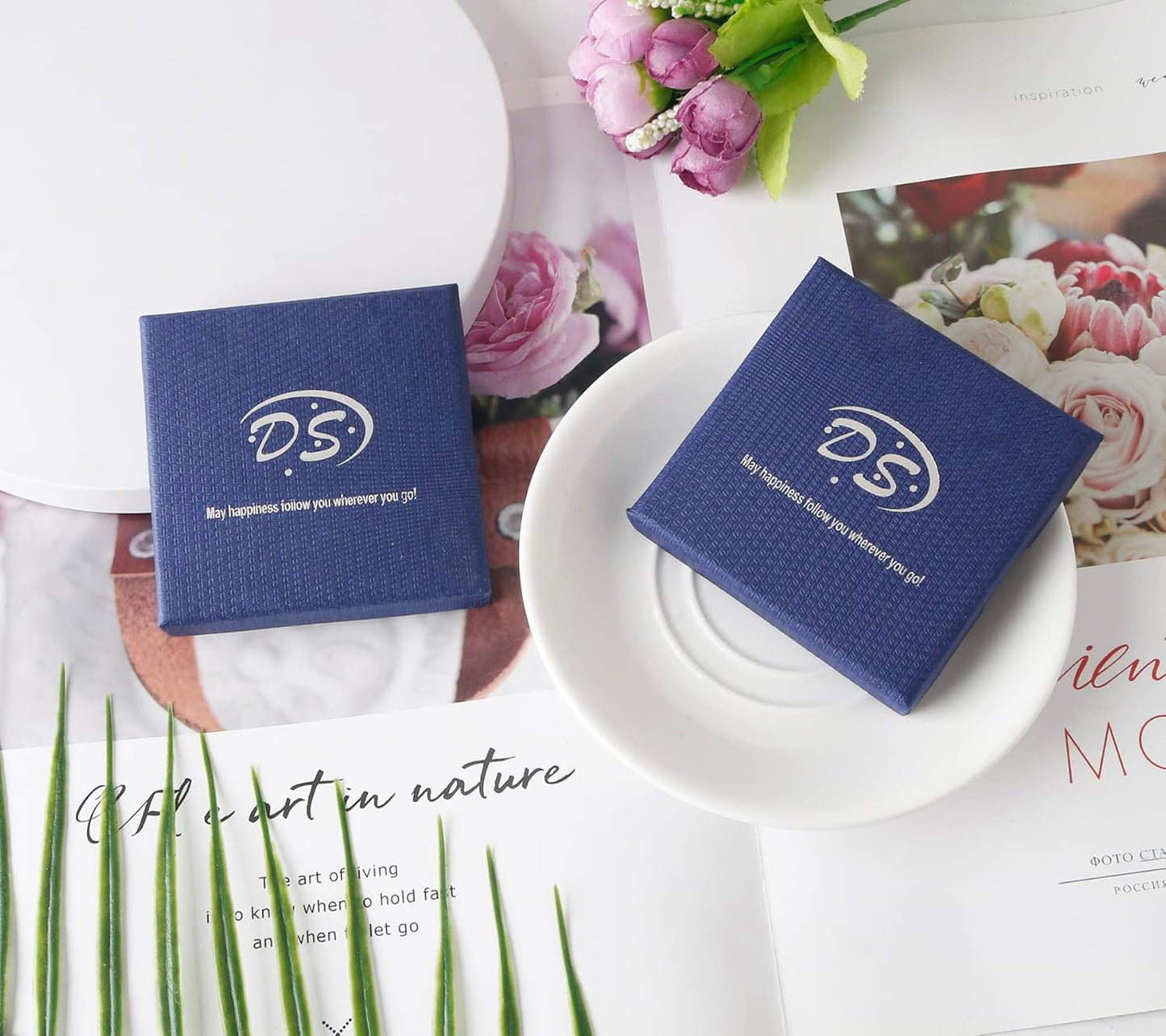 DS 4PCS String beads Charm Bracelets for Teen Girls Dainty cute cartoon Butterfly Daisy Eternal flower Beads Bracelets set for woman and girls Adjustable Stretch bracelet birthday Gift For Friends