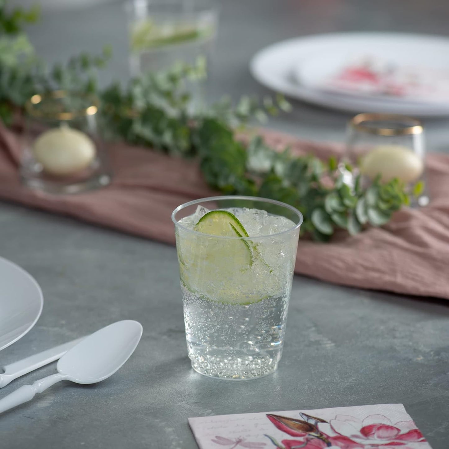 PLASTICPRO Disposable 8 oz Crystal Clear Plastic Tumblers for Party's & Weddings pack of 100