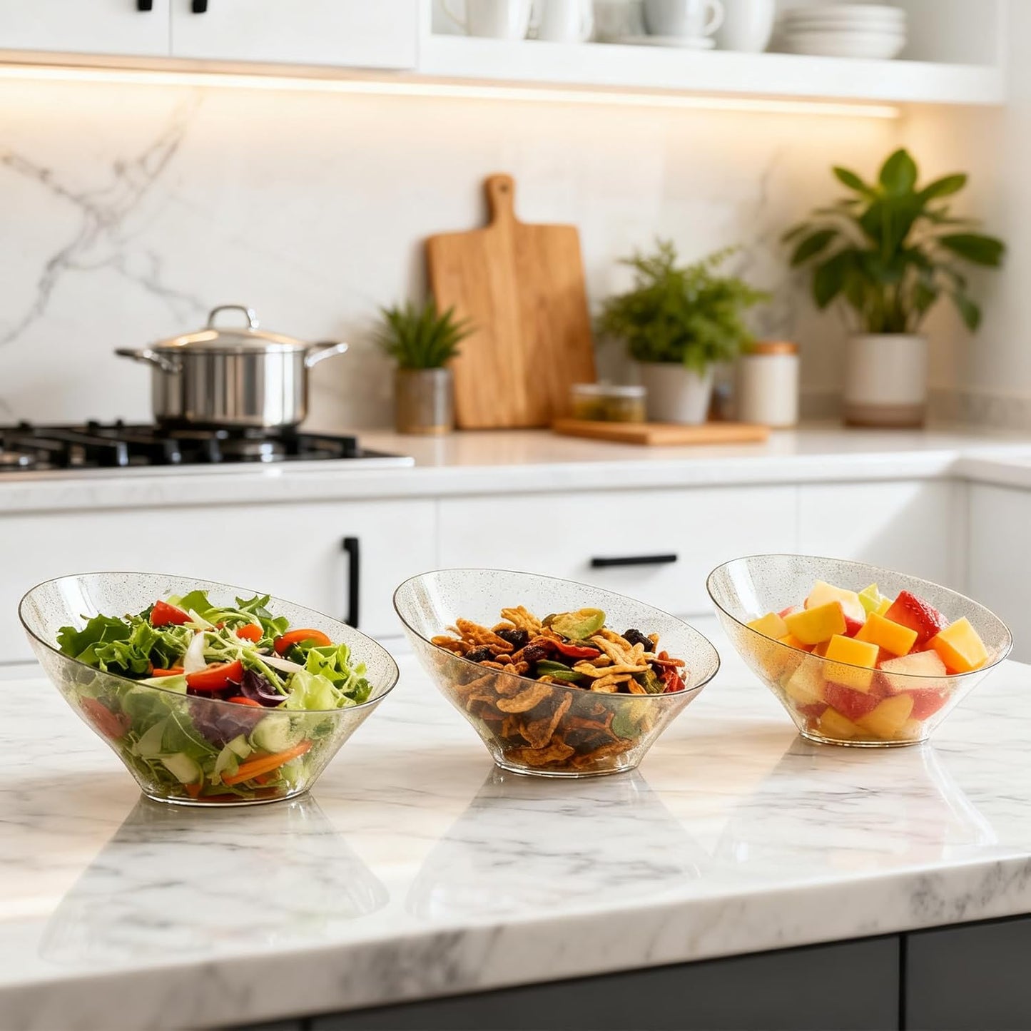 20pack Gold Serving Bowls,20oz Disposable Angled Plastic Candy Bowl, Medium Snack Bowls for Weddings Catering,Party,Dinners,Catering and Everyday Use