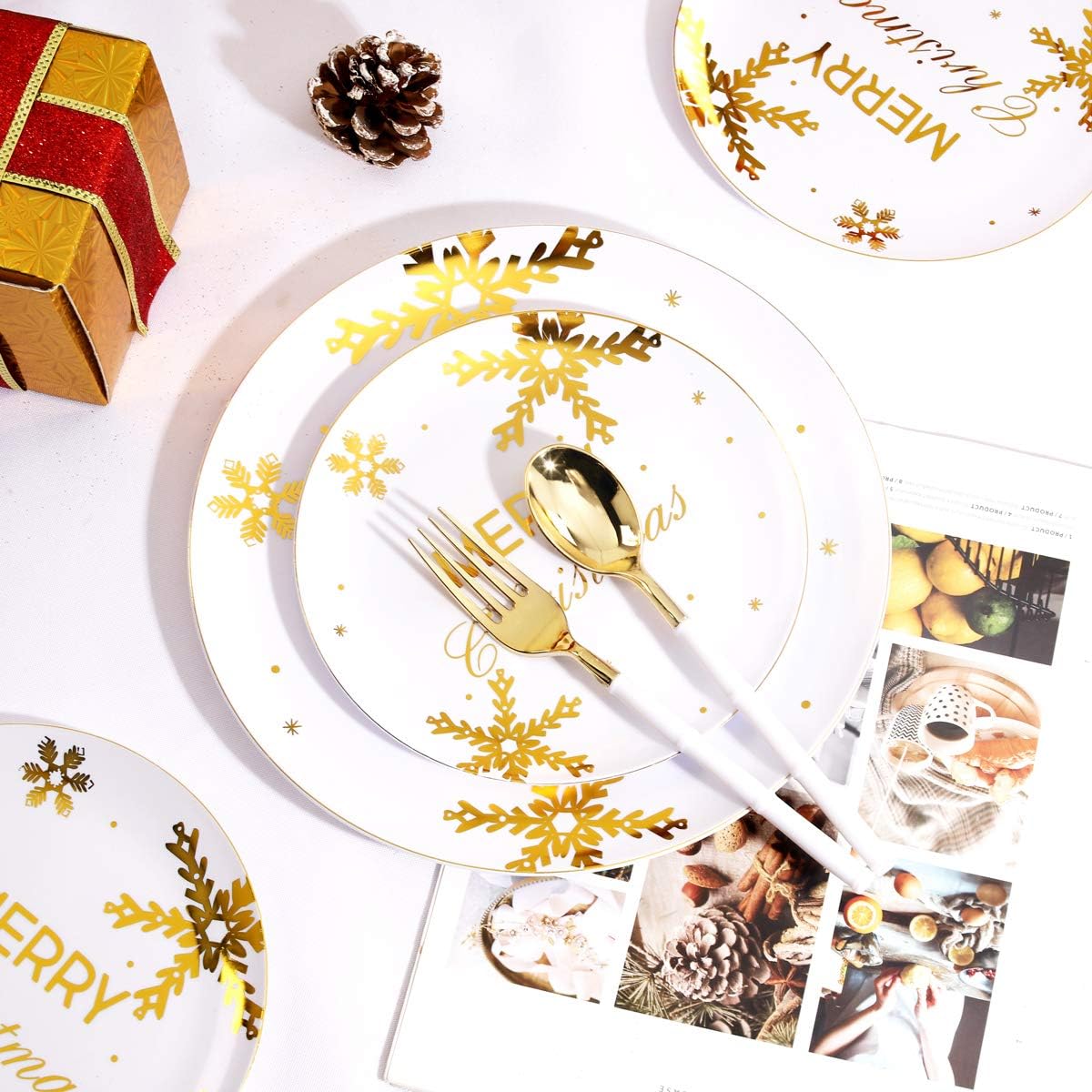WDF 50Pieces Christmas Plates Gold Plastic Plates - Snowflake Plastic Plate-Heavyweight White and Gold Disposable Plate for Christmas