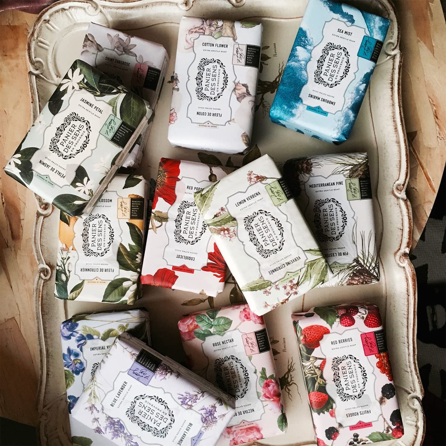 Panier des Sens Magnolia Peony Shea butter natural bar soap, bath & body soap bars - Made in France 95% natural - 2 bars, 7oz/200g each