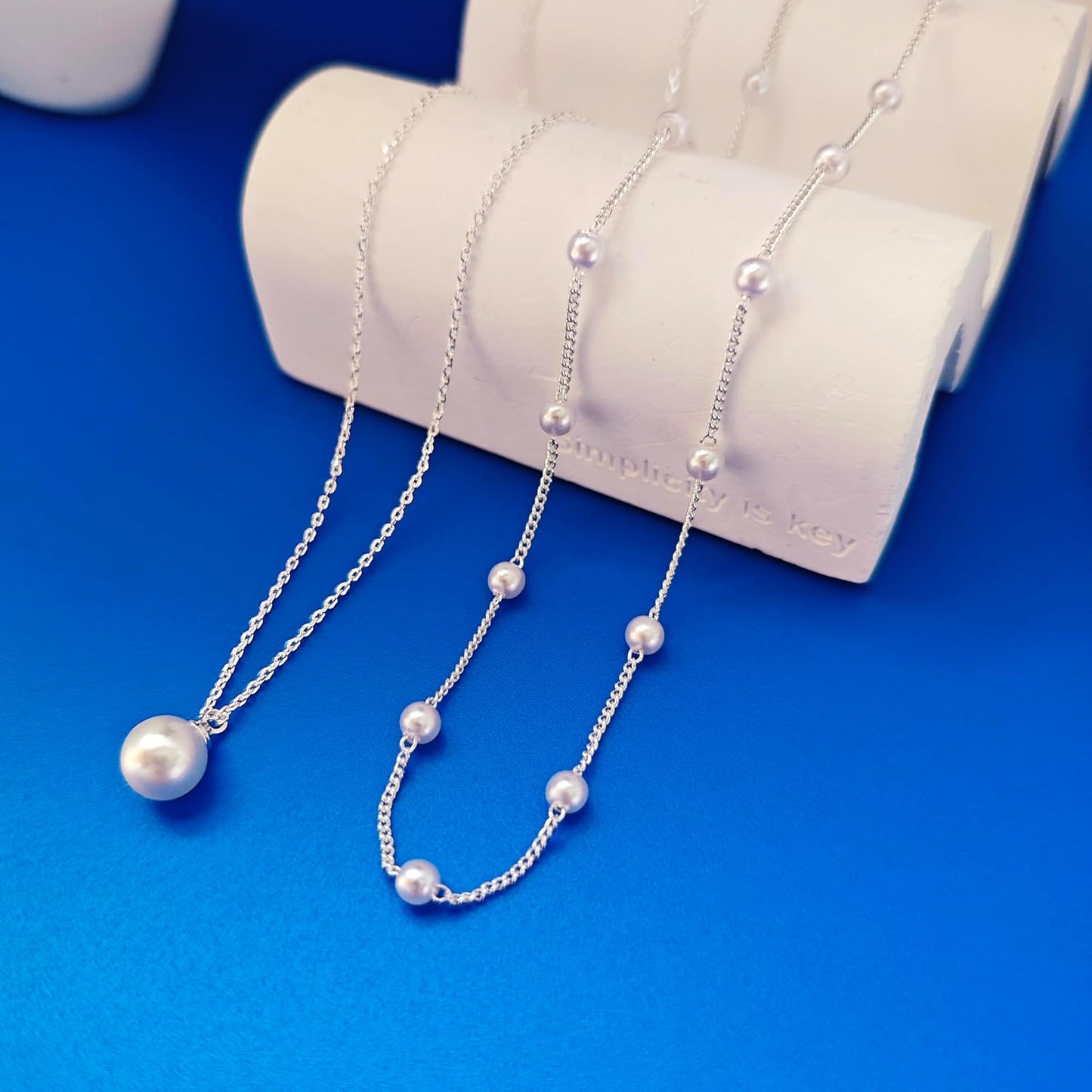 OGD Gold Pearl Necklaces Set for Women 14K Gold Plated Dainty Layered Pearl Cute Daisy Pearl Choker Gold Necklace Gifts for Women Gold Trendy Jewelry Gifts