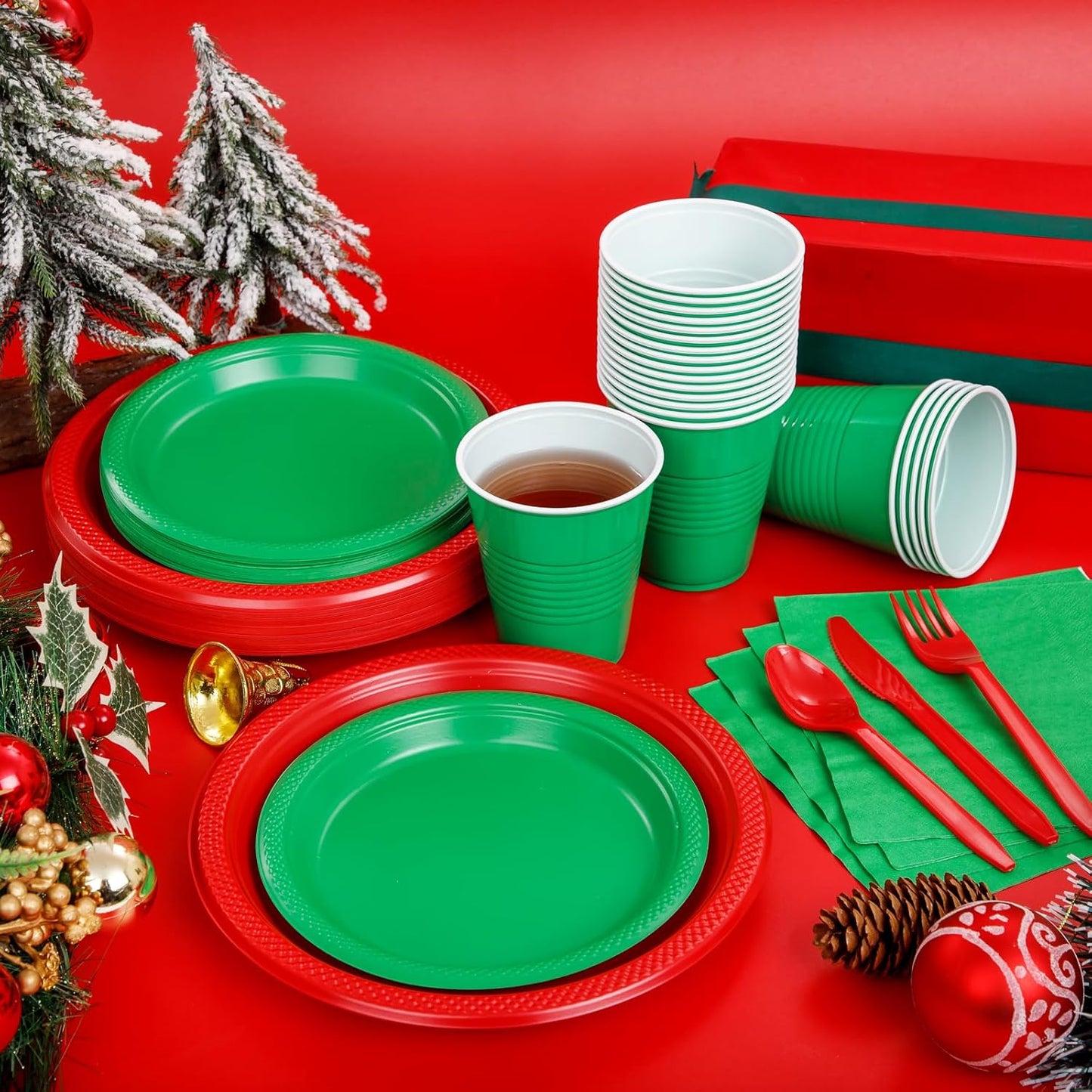 WELLIFE 210Pcs Chrastmas Plates Disposable,Red and Green Plastic Plates,Including red Dinner Plates,Green Dessert Plates, Red Plastic Cutlery, 12OZ green Cups and Napkins,Serve 30 Guests for Chrastmas