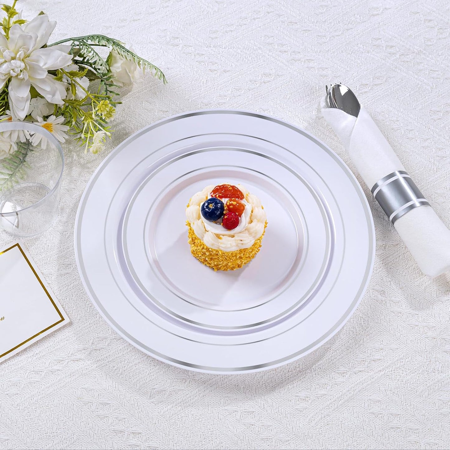 DaYammi 350PCS Silver Plastic Dinnerware Set for 50 Guests, Fancy Disposable Plates for Party, Include: 50 Dinner Plates, 50 Dessert Plates, 50 Pre Rolled Napkins with Silver Silverware, 50 Cups