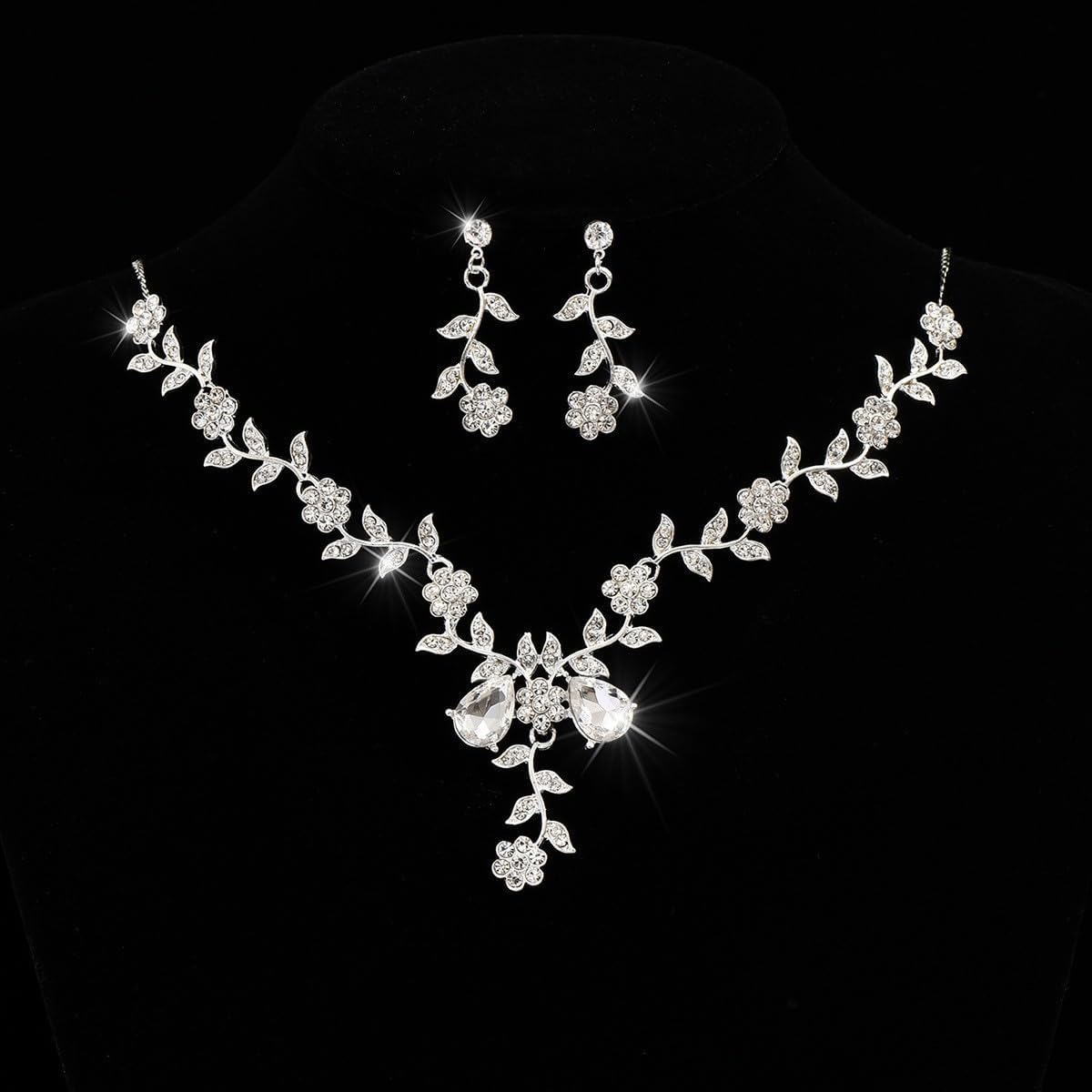 Wedding Jewelry Sets for Brides Rhinestone Necklace and Earring Set Bracelet Ring Gold Silver Prom Jewelry Sets Diamond Flower Teardrop Necklace for Women