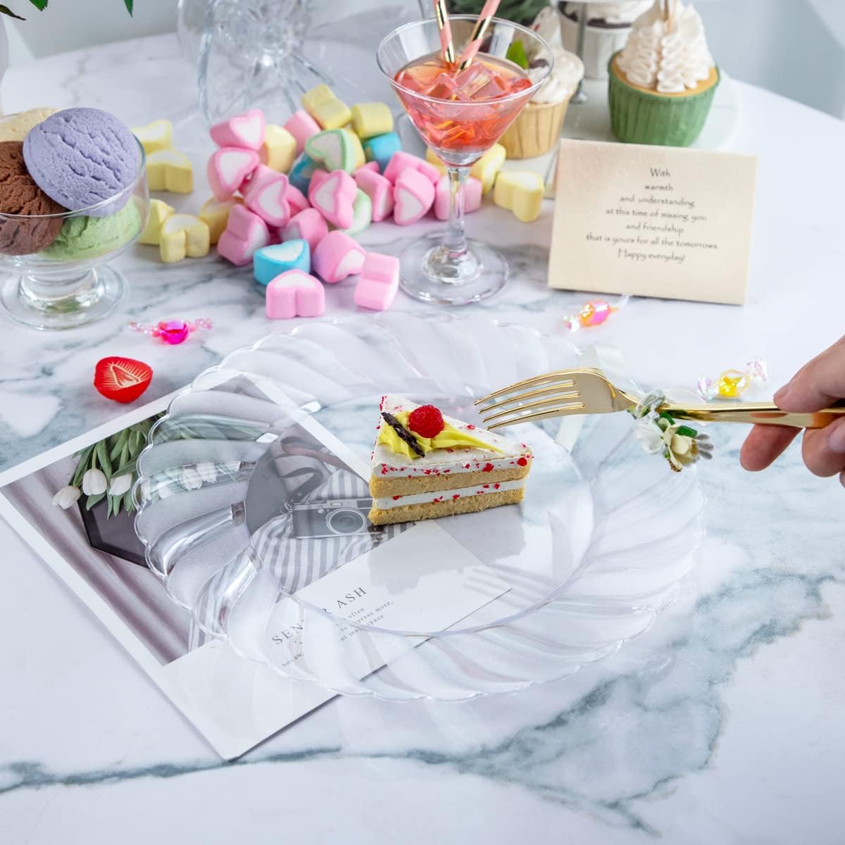 YOUBET 60Pieces Clear Plastic Plates - 10.25inch Clear Dinner Plates - Premium Heavy Duty Disposable Plate for Dinner & Wedding & Party