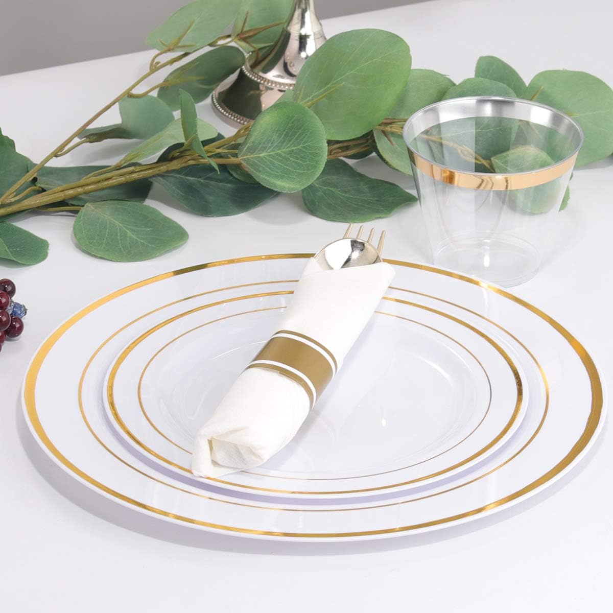 WELLIFE 210 Piece Gold Plastic Dinnerware Set, Include: 30 Dinner Plates, 30 Dessert Plates, 30 Pre Rolled Napkins with Silverware and 30 Cups