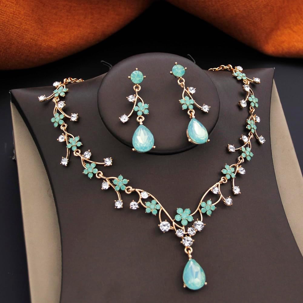 Jewelry Sets for Women Wedding Flower Necklace and Dangle Earrings Gold-Plated Rhinestones Teardrop Pendants Necklace Set for Bridal Party Accessories