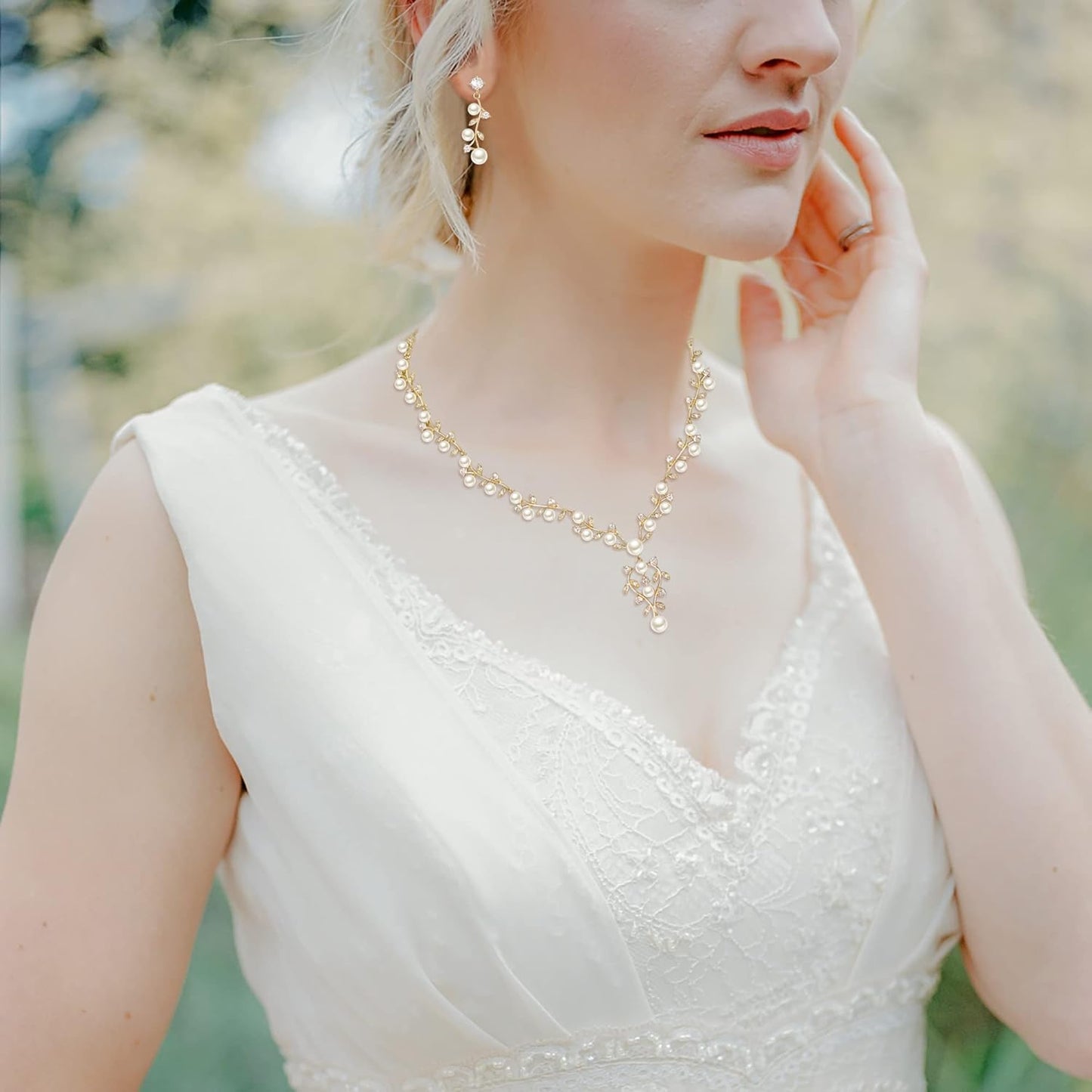 EVER FAITH Bridal Cubic Zirconia Jewelry Sets for Women, White Simulated Pearl Leaf Vine Pendant Wedding Party Necklace Earrings Set for Bridesmaid Bride