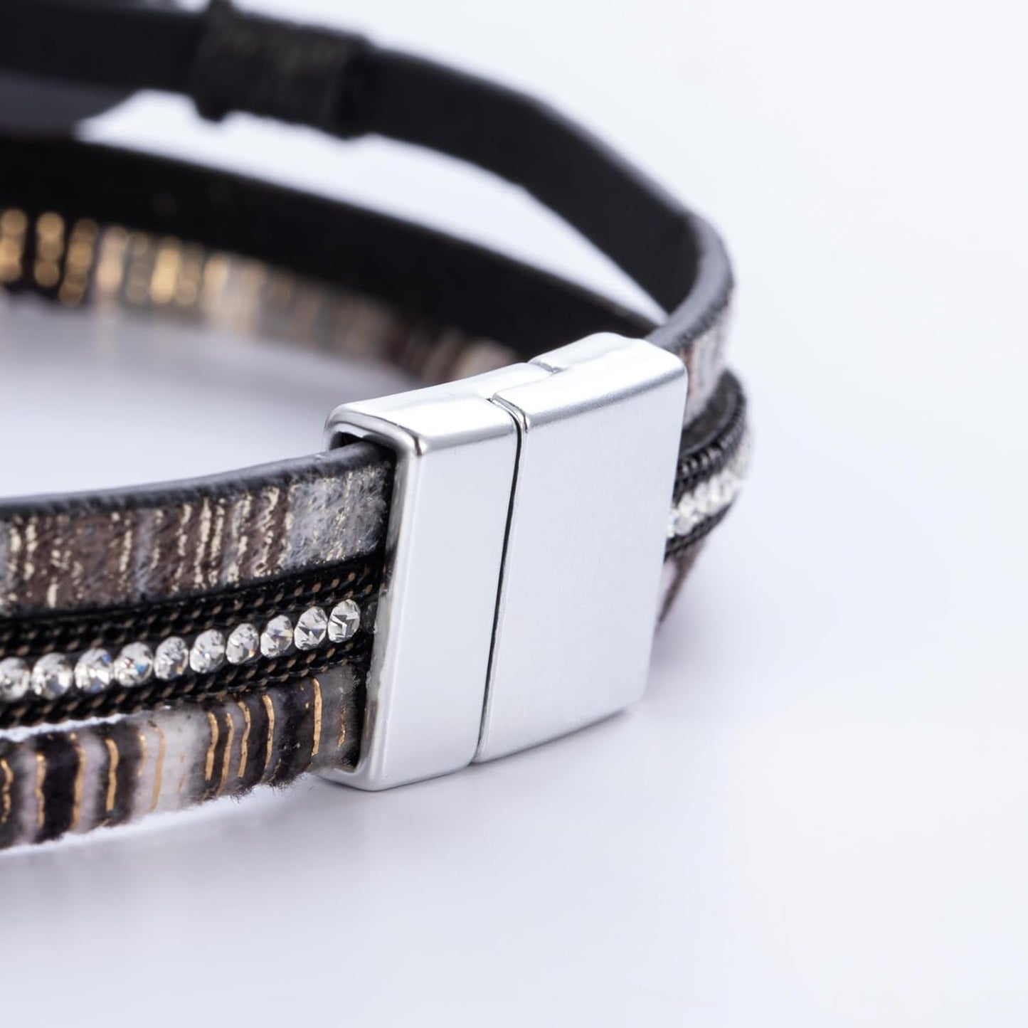 FANCY SHINY Leather Wrap Bracelet Boho Cuff Bangle Bracelets Crystal Bead Bracelet with Magnetic Clasp Jewelry Gifts for Women