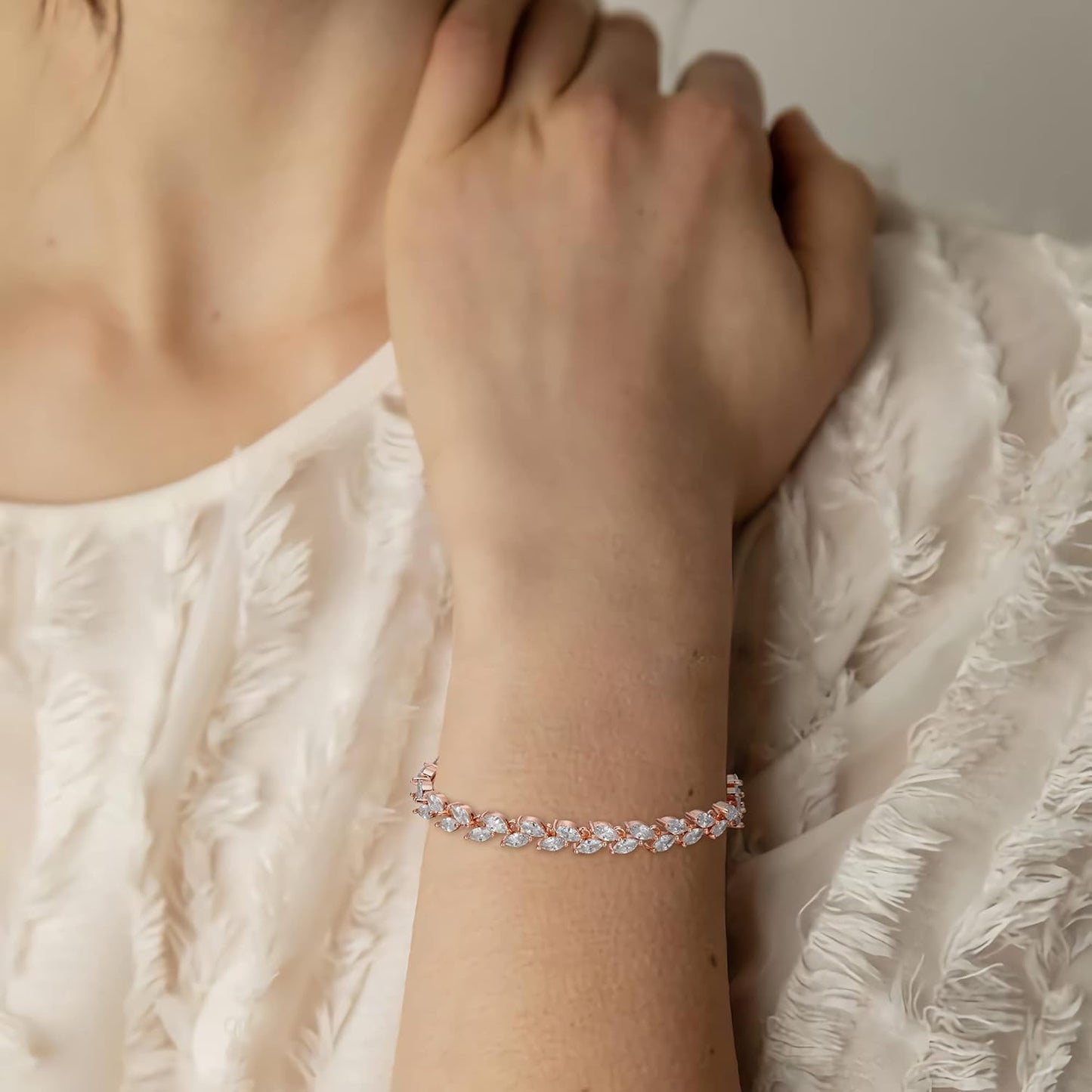 Crysdue Wedding Jewelry Set for Women, Floral Leaf Vine Teardrop Necklace Dangle Earrings Bracelet and Hair Comb, Cubic Zirconia Elegant Party Prom Jewellery for Bridal Bridesmaid