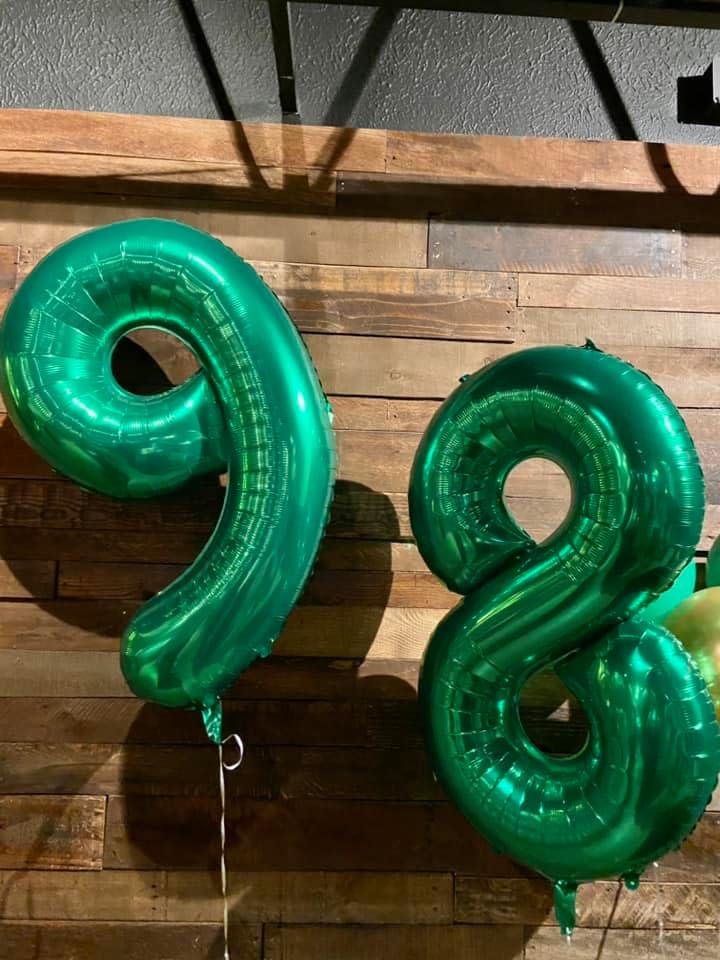Green 8 Balloon, Number Balloons 40 Inch, 8th Birthday Decorations for Boys Girls, Green Birthday Balloons, Party Supplies, Number 8 Balloon, Games Theme Decorations