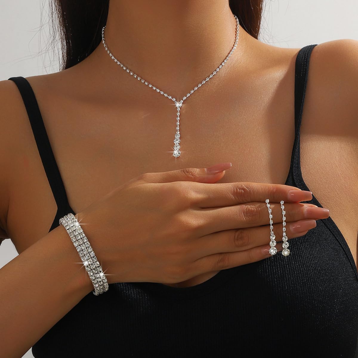 Wedding Jewelry Sets for Brides Rhinestone Necklace and Earring Set Bracelet Ring Gold Silver Prom Jewelry Sets Diamond Flower Teardrop Necklace for Women