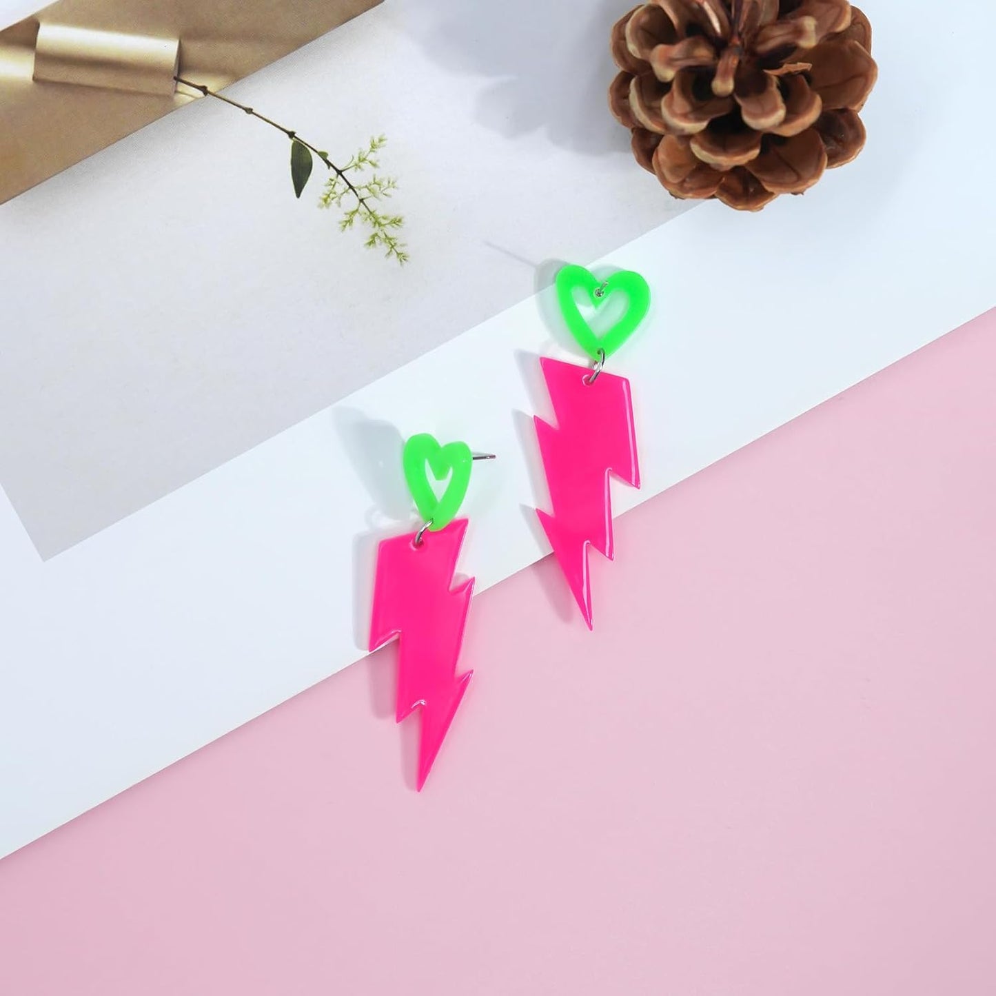 80s Neon Earrings for Women Acrylic Lightning Bolt Drop Earrings Retro 80s 90s Glow Party Accessories Neon Jewelry for Halloween Costume Outfit