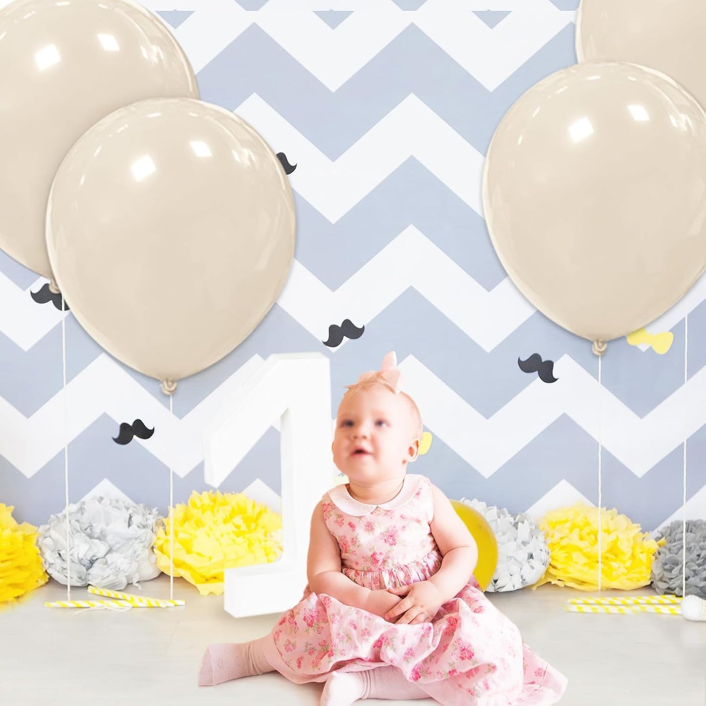 32Pcs Sand White Big Balloons 18 Inch, Round Large Latex Party Balloons for Birthday Wedding Decorations.(Sand White)