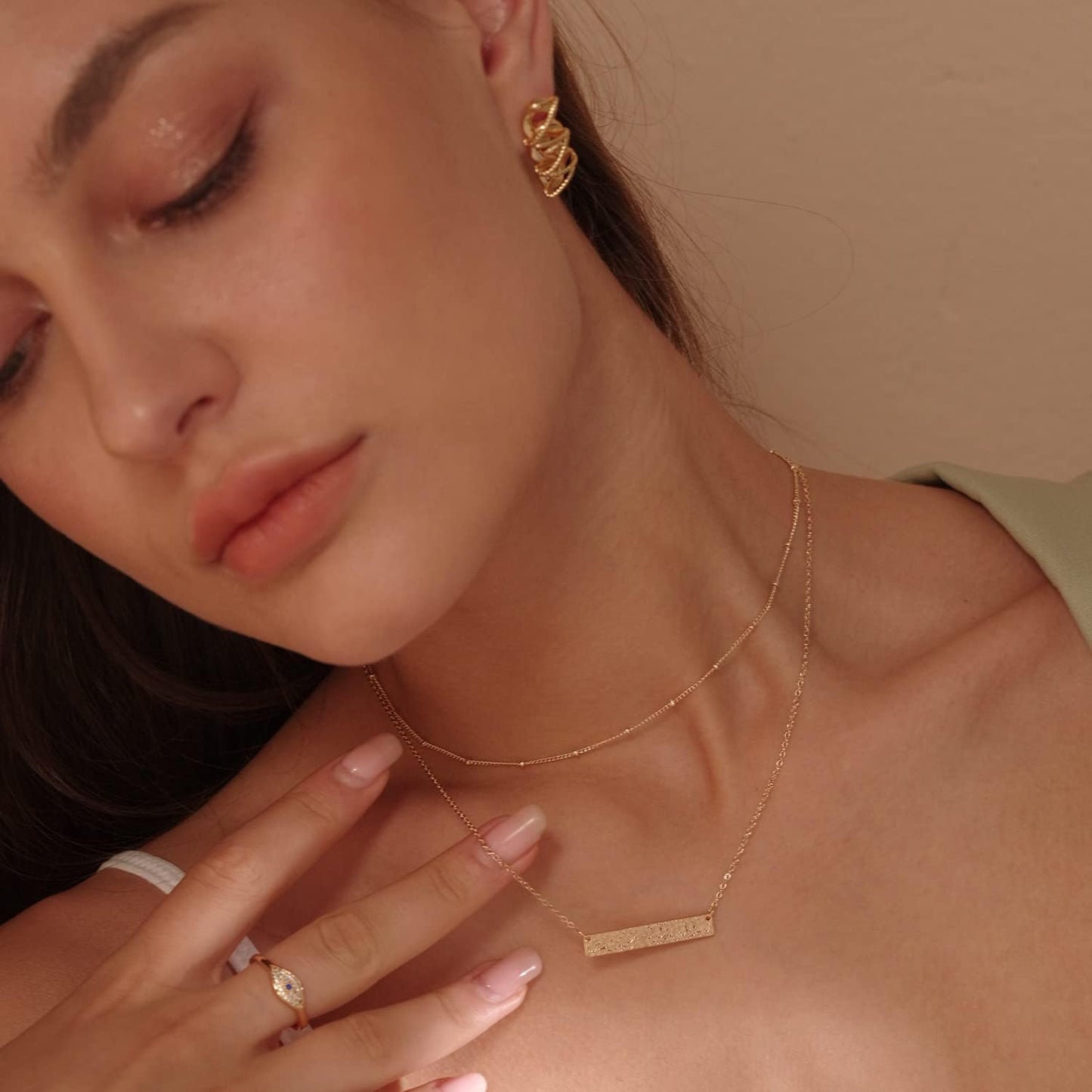 MEVECCO Layered Heart Necklace Pendant Handmade 18k Gold Plated Dainty Gold Choker Arrow Bar Layering Long Necklace for Women