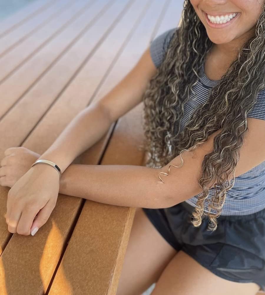 SAM & LORI Personal Bracelets for Teens/Women-Inspirational Jewelry Gifts (Various Designs) for Daughter/Sister/Mom/Friends-Adjustable Bracelet in a Pretty Gift Box