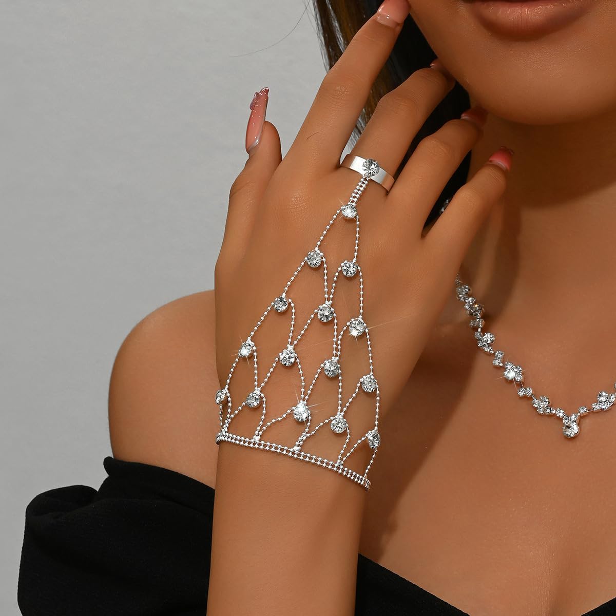 Wedding Jewelry Sets for Brides Rhinestone Necklace and Earring Set Bracelet Ring Gold Silver Prom Jewelry Sets Diamond Flower Teardrop Necklace for Women