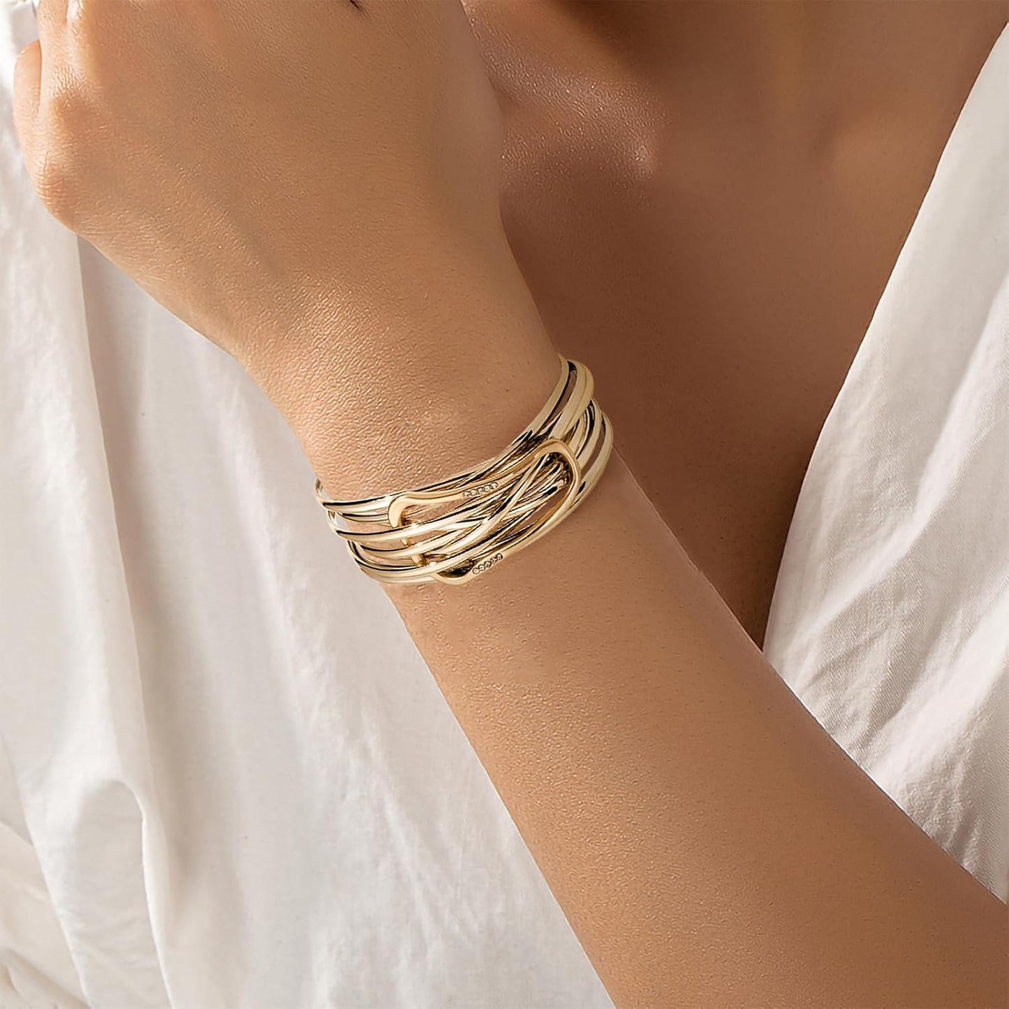 Fesciory Leopard Bracelet for Women, Boho Leather Wrap Multi-Layer Pearl Crystal Bracelet Bangle Jewelry