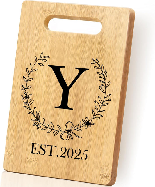 Personalized Cutting Board, Monogrammed Wedding Gift for Couple Newlywed 2025, Initial Birthday Gifts for Women, Gift for Bridal Shower Wedding Shower Engagement Anniversary Housewarming(Letter-Y)