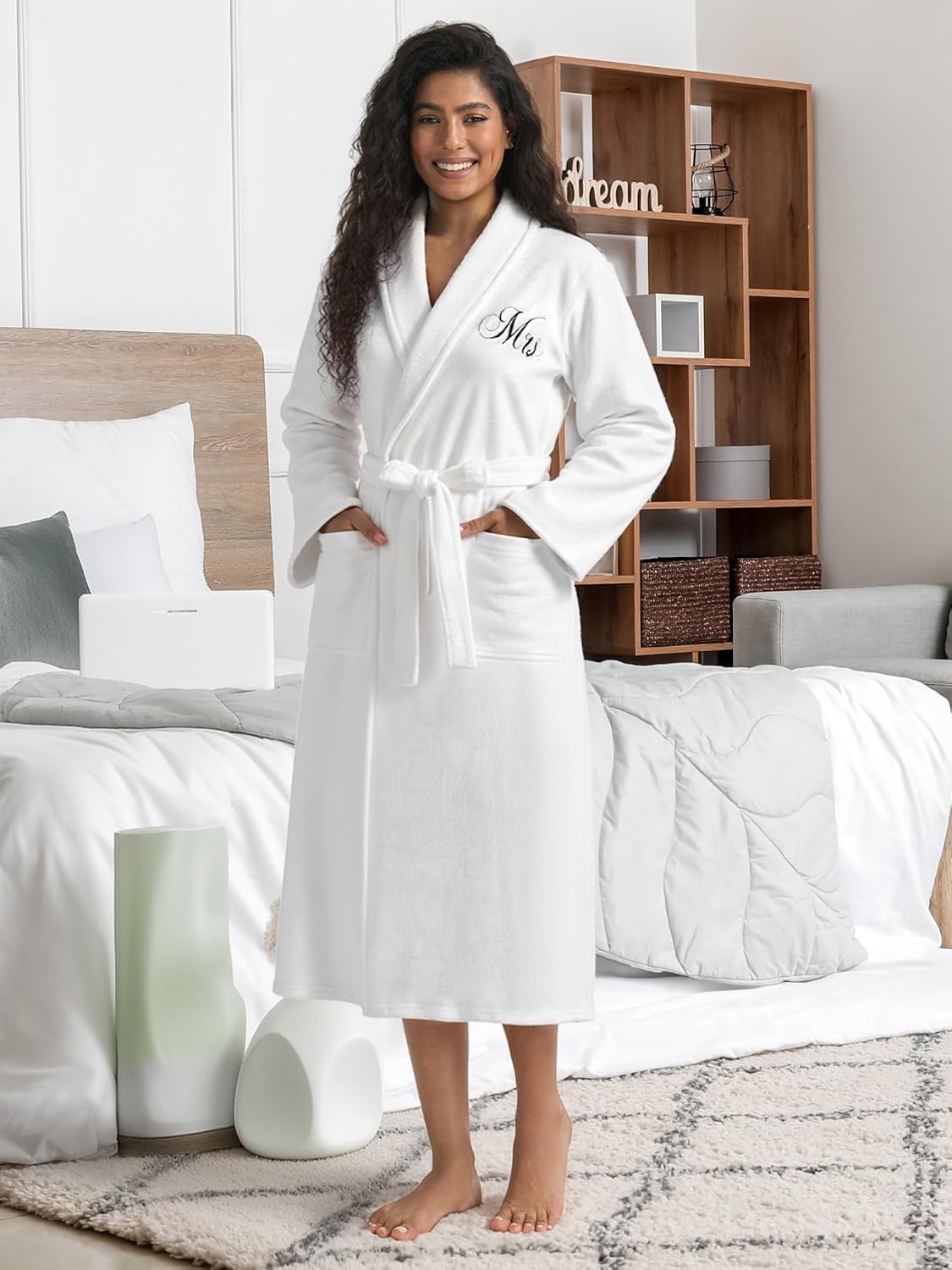 AW BRIDAL 2Pcs Mr and Mrs Robes for Couples Fleece, Matching Long Hooded Robes for Men Women, His and Hers Wedding Gifts