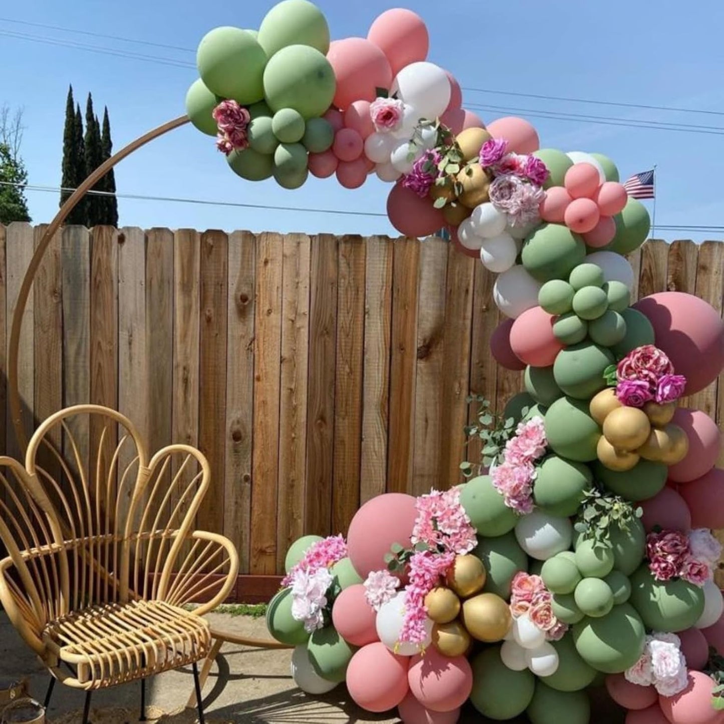 Pink and Green Balloon Arch Kit, Sage Green and Pink Balloons with 18/12/10/5 inch Macaron Pink Green White Gold Latex Balloon for Birthday Baby Shower Girl Wedding Woodland Jungle Party Decorations