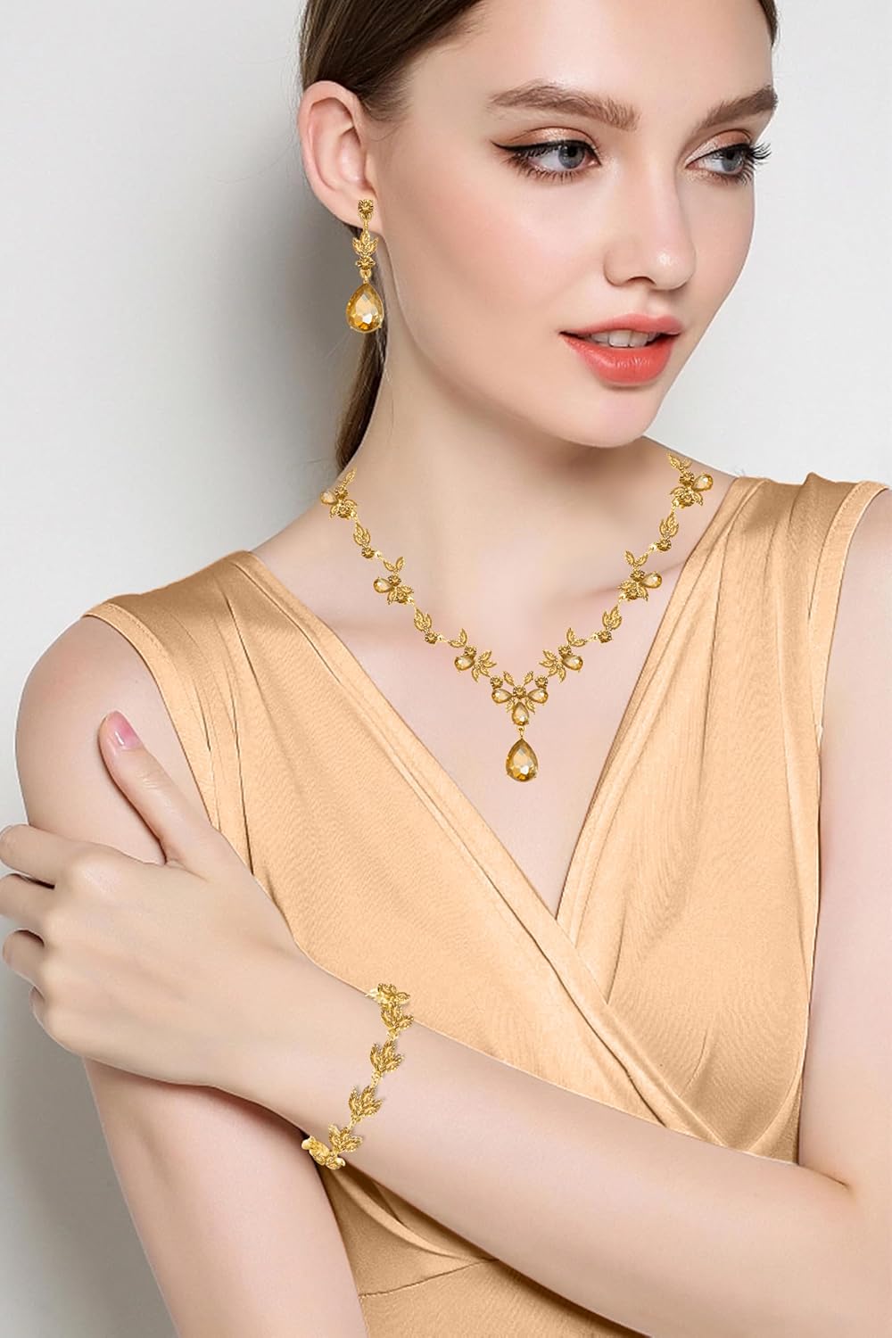 Bridal Wedding Elegant Floral Jewelry Set for Women/Brides/Bridesmaids Crystal Jewelry Set for Wedding Prom Party Bridal Crystal Necklace Earrings Bracelet Set