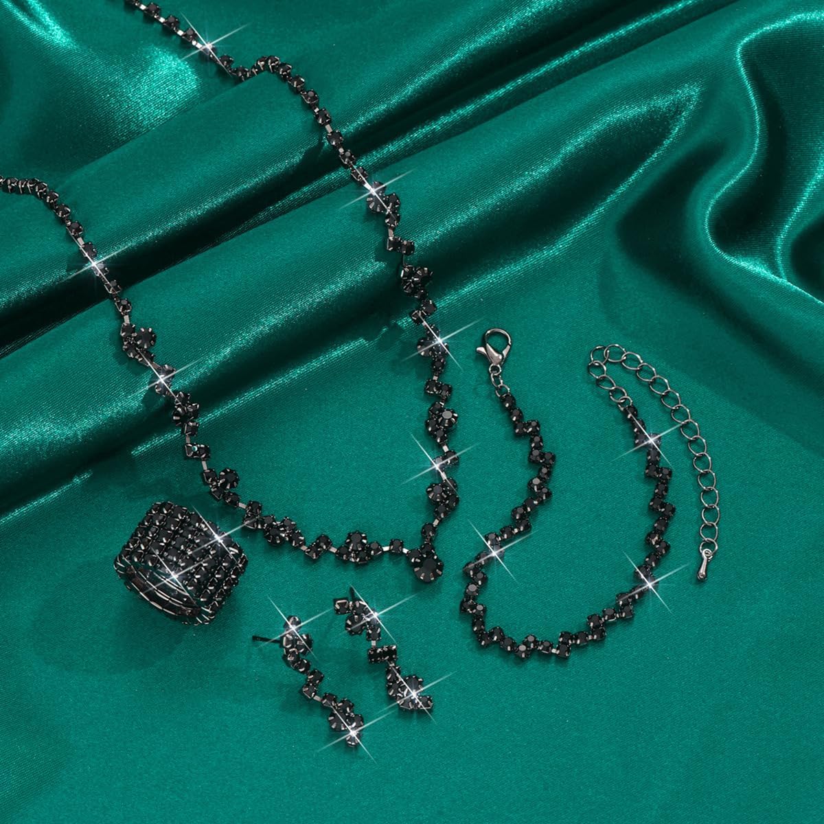 Wedding Jewelry Sets for Brides Rhinestone Necklace and Earring Set Bracelet Ring Gold Silver Prom Jewelry Sets Diamond Flower Teardrop Necklace for Women