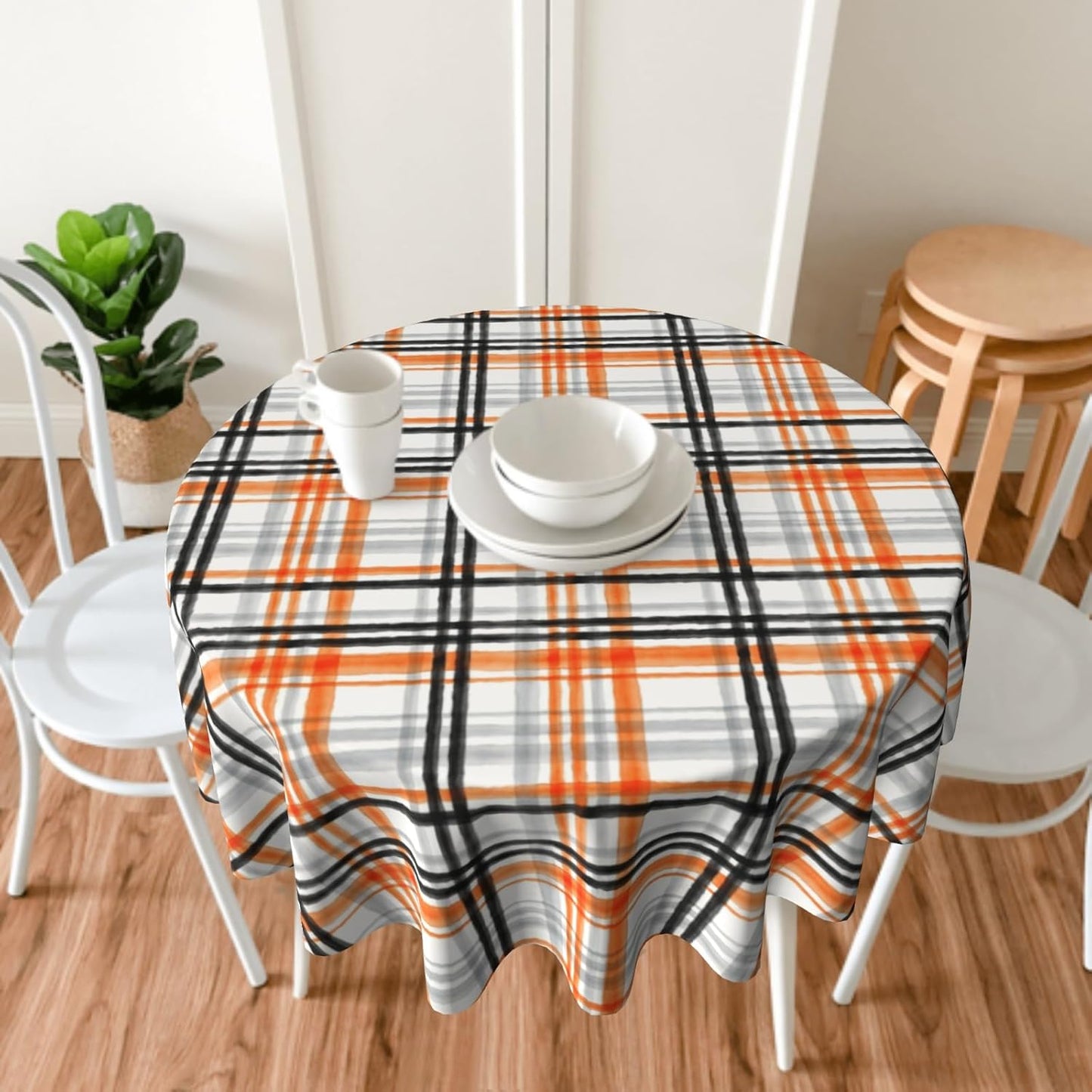 Giwawa 60inch Halloween Checkered Round Tablecloth Orange Black Grey Buffalo Plaids Circle Table Cover Stain Heat Resistant Washable Table Cloth for Kitchen Dining Picnic Party Holiday Decor