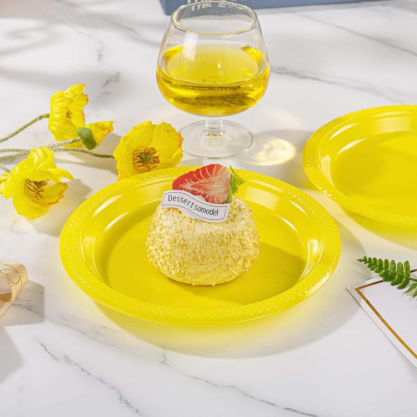 WELLIFE 7 Inch Plastic Plates Yellow 50 Count Disposable Plate for Party, Dessert Small Plates for Dinner Cake Salad Supplies Birthday