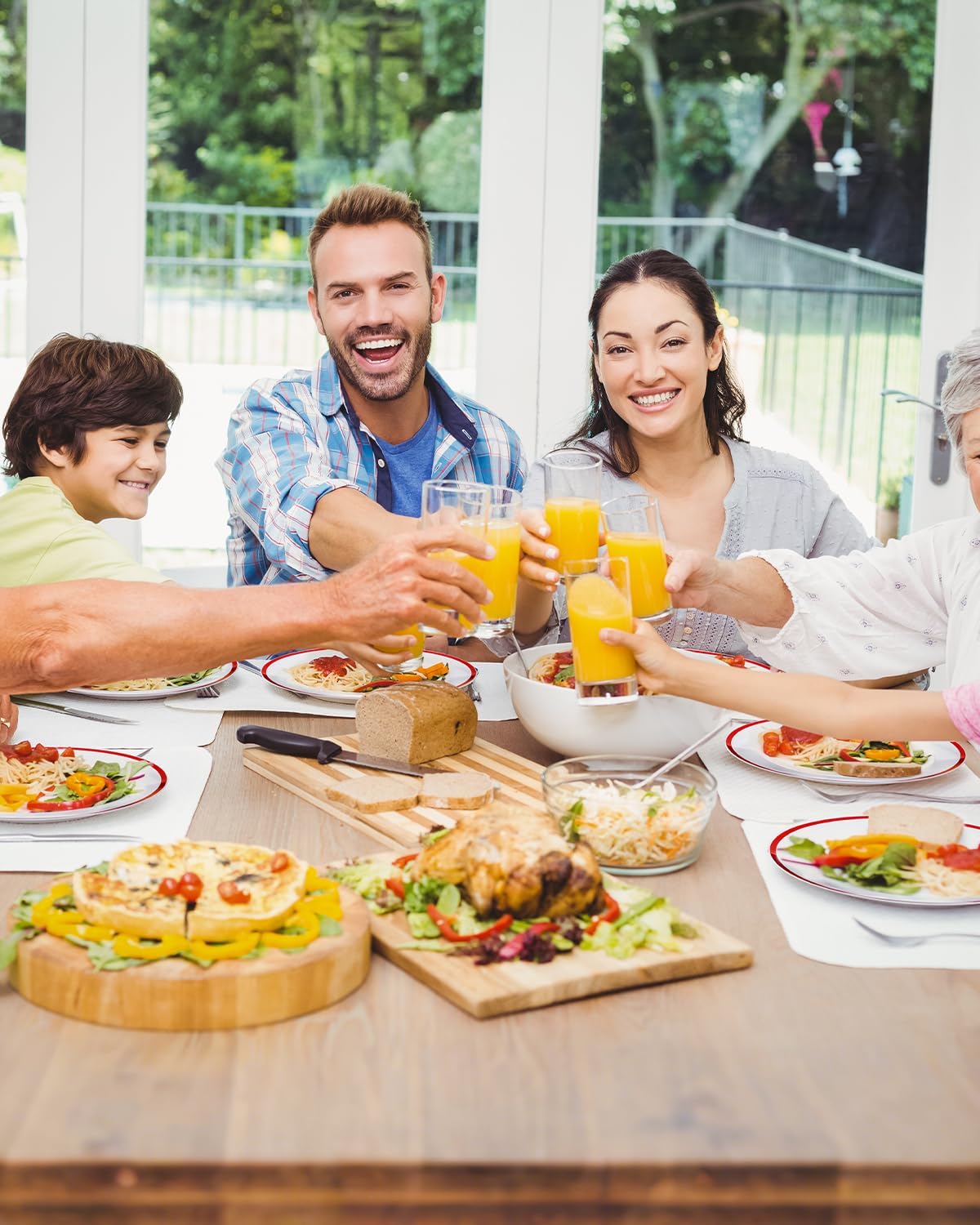 175PCS Plastic Plates for Party, Disposable Clear Red Dinnerware Sets Suitable for 25 Guests,50 Plastic Plates, 25 Cups, 25 Pre-Rolled Napkins with Cutlery for Party, Thanksgiving, Christmas, Wedding