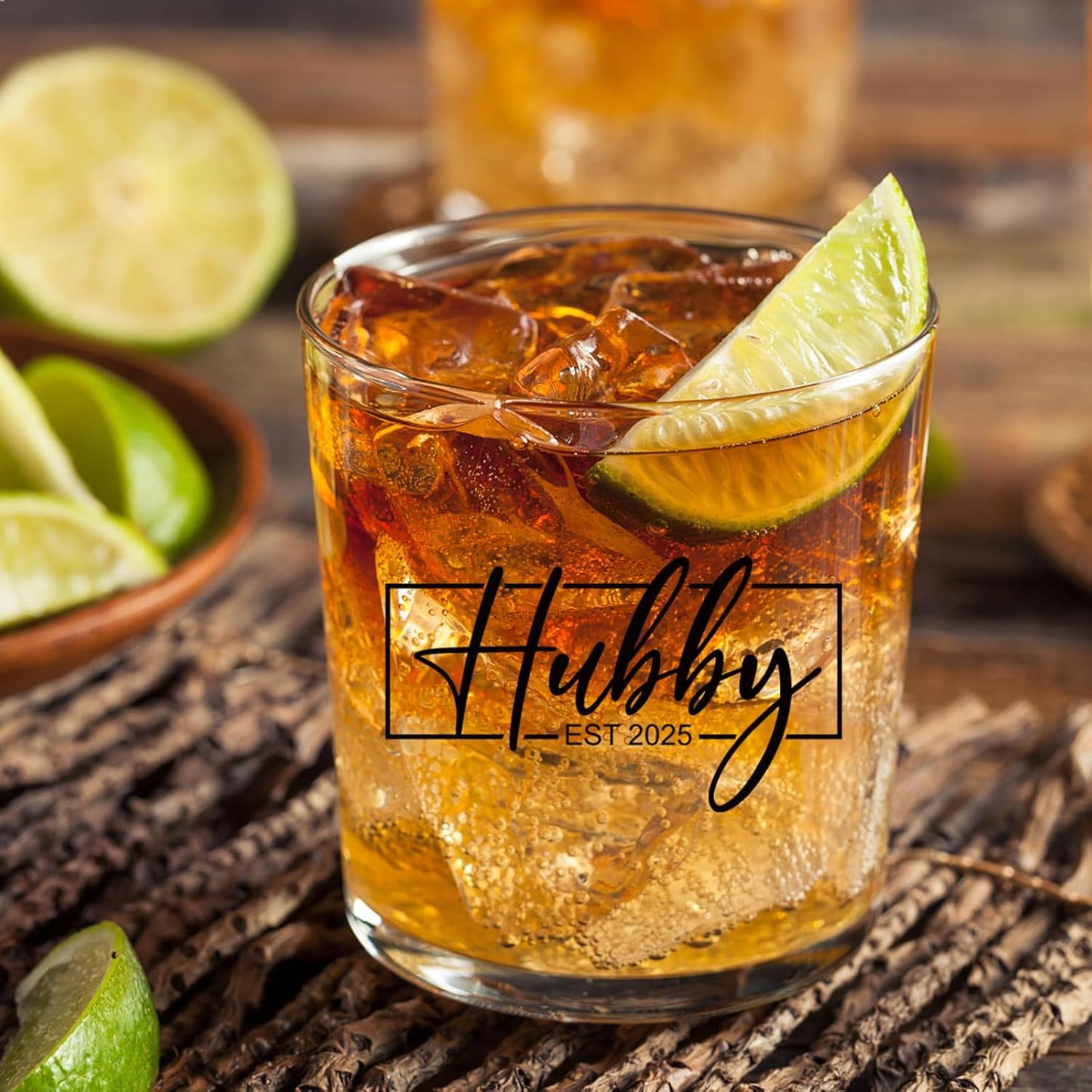 Ithmahco Wedding Gifts for Couples, Hubby & Wifey EST 2025 Wedding Glass Sets, Bridal Shower Gifts for Bride and Groom, Mr and Mrs Gift，Newly-Married Anniversary for Him/Her