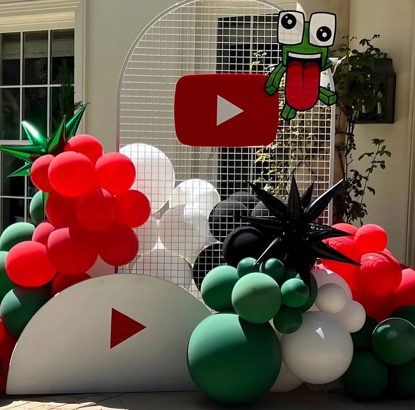 KALOR 12 Inch Red Balloons, 50 Pcs Latex Helium Balloons for Kid's Birthday Party, Baby Shower, Wedding, Graduate Party Decorations