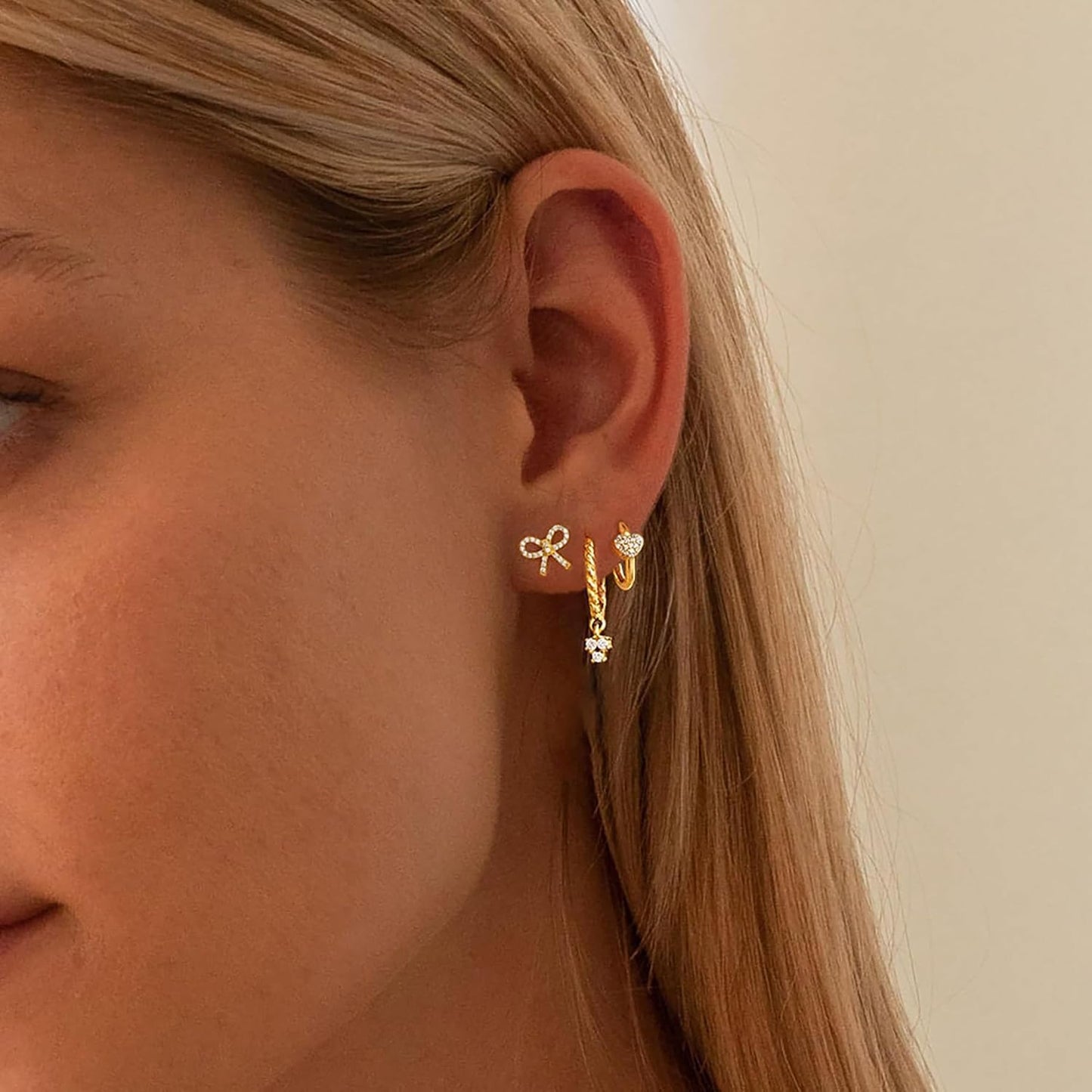 Gold Earrings for Women, 14k Gold Plated Dangle Huggie Earrings for Women Trendy Dainty Gold Hoop Earring Stacks Hypoallergenic Pearl Chain Drop Cartilage Earring Fashion Womens Jewelry