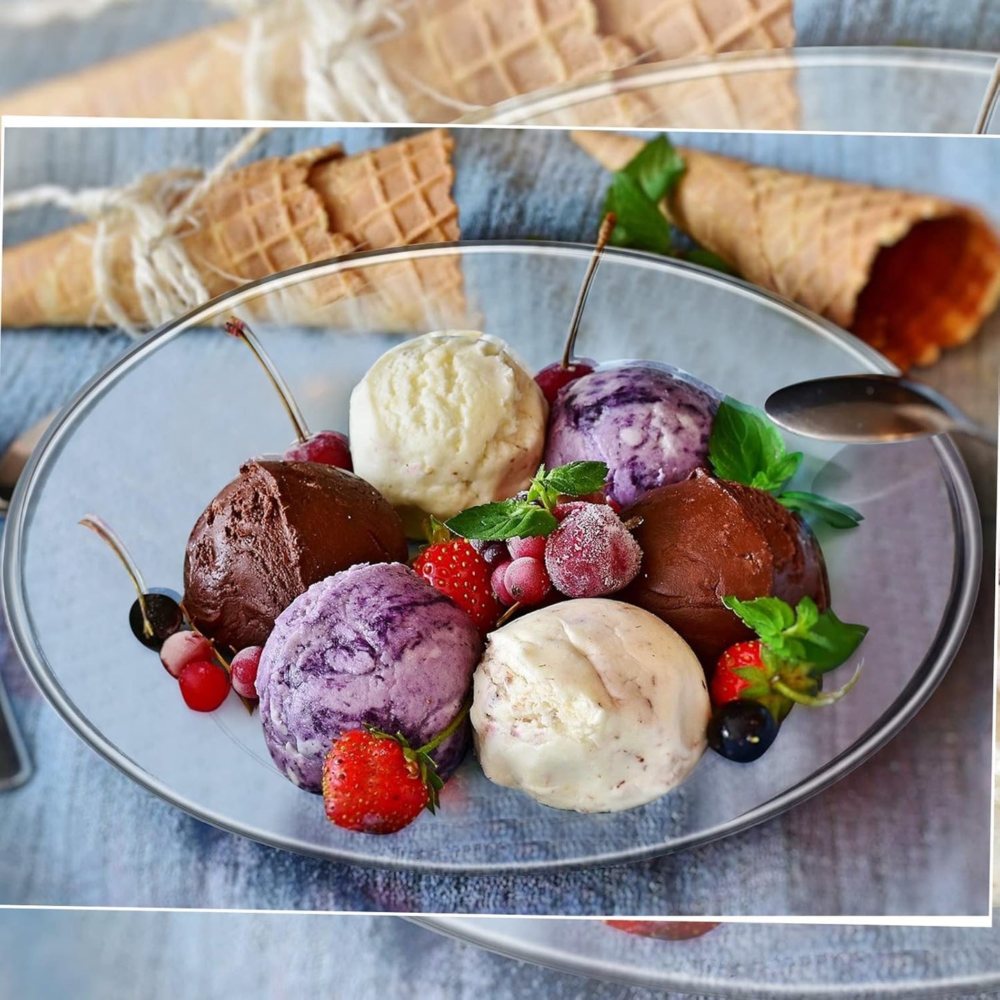 Mimorou Clear Plastic Dessert Plates 5.5 Inch Disposable Cake Plates Small Party Dishes Bulk Clear Round Dishes for Wedding Dinner Appetizers BBQ Travel Catering Events(200 Pcs)