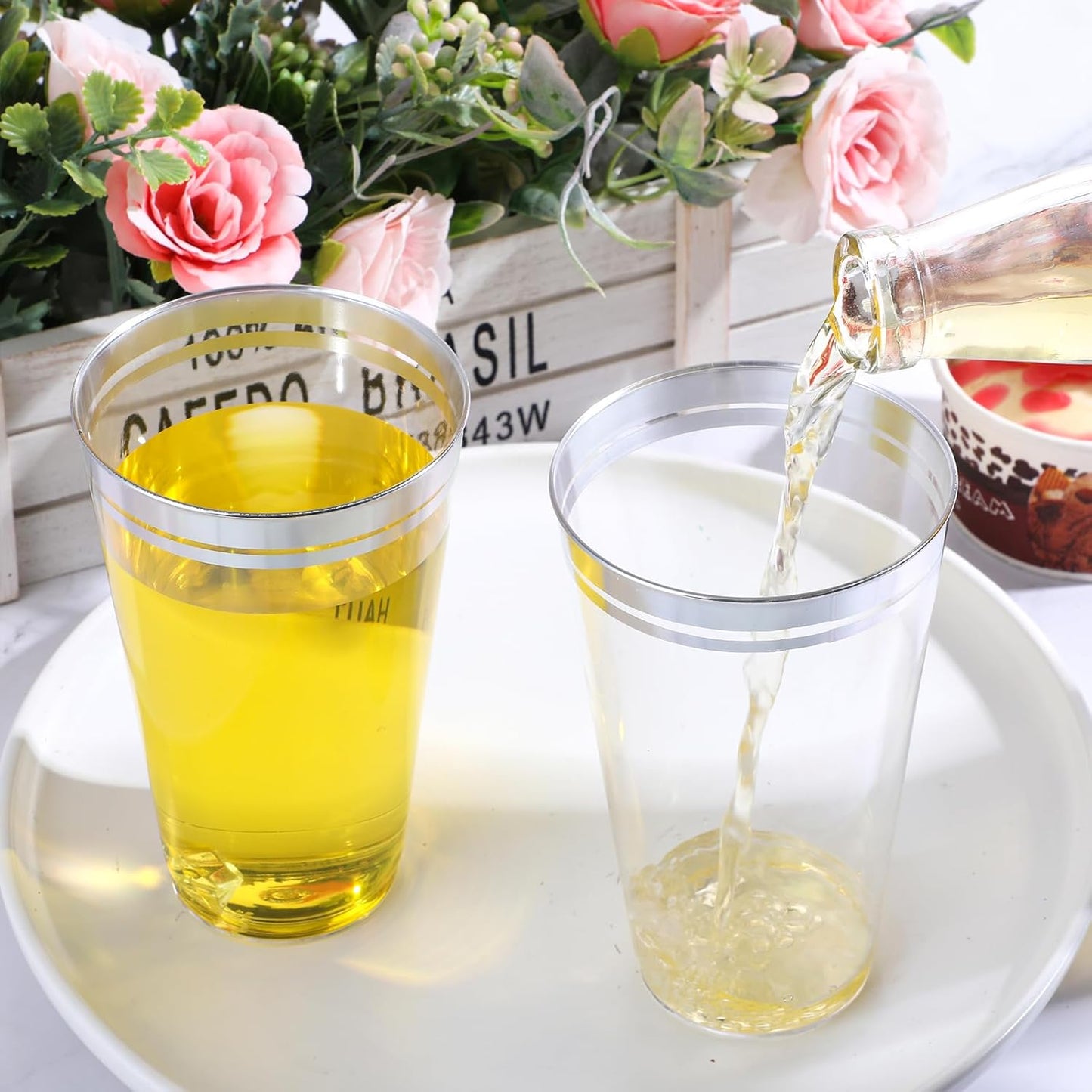 Sliner 50 Pcs Hard Plastic Cups Double Rimmed Plastic Cups Heavy Duty Fancy Disposable Wine Glasses for Holiday Wedding Graduation Birthdays Christmas Valentine Parties(16 Oz,Silver)