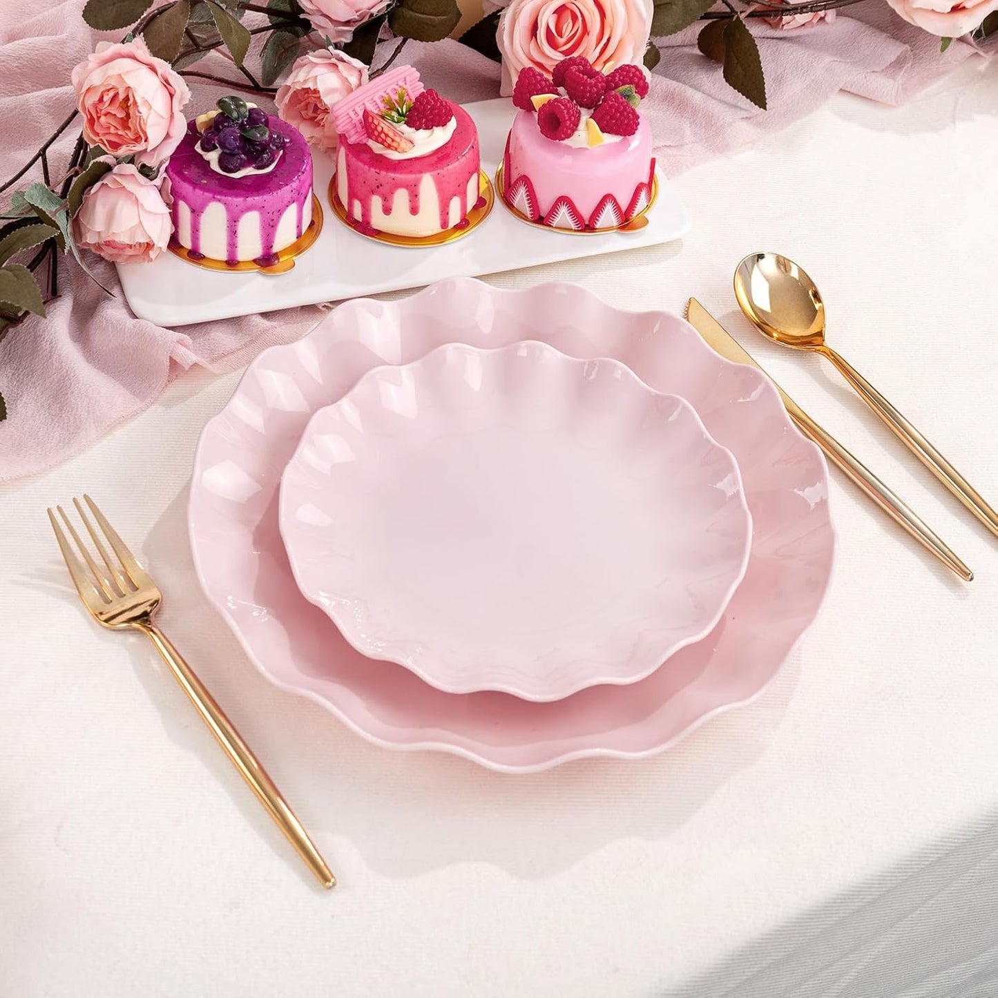 LIYH 20 Pcs 7.5 Inch Pink Scalloped Plastic Plates Reusable - Unbreakable Plastic Cake Dessert Plates for Weddings Party Outdoor Picnics Dishwasher Safe BPA Free (20Guests)