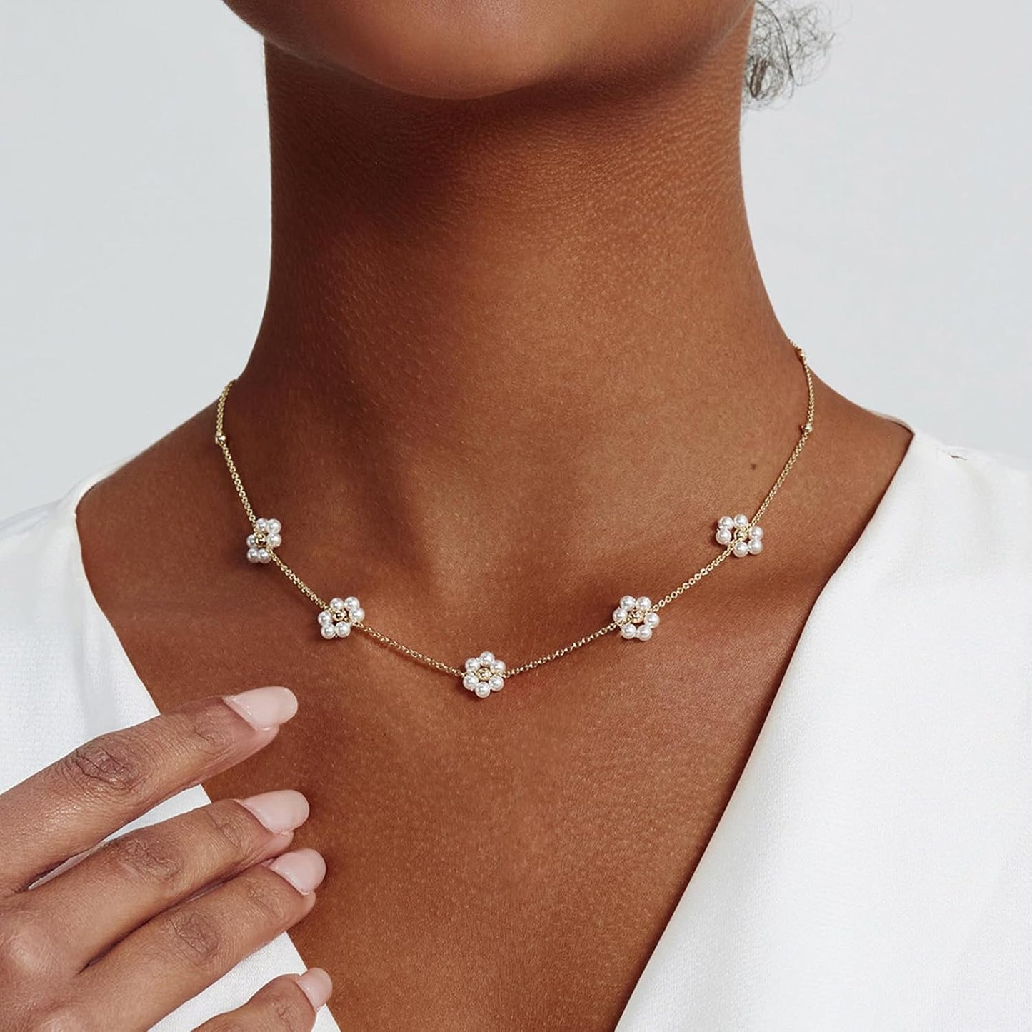 OGD Gold Pearl Necklaces Set for Women 14K Gold Plated Dainty Layered Pearl Cute Daisy Pearl Choker Gold Necklace Gifts for Women Gold Trendy Jewelry Gifts