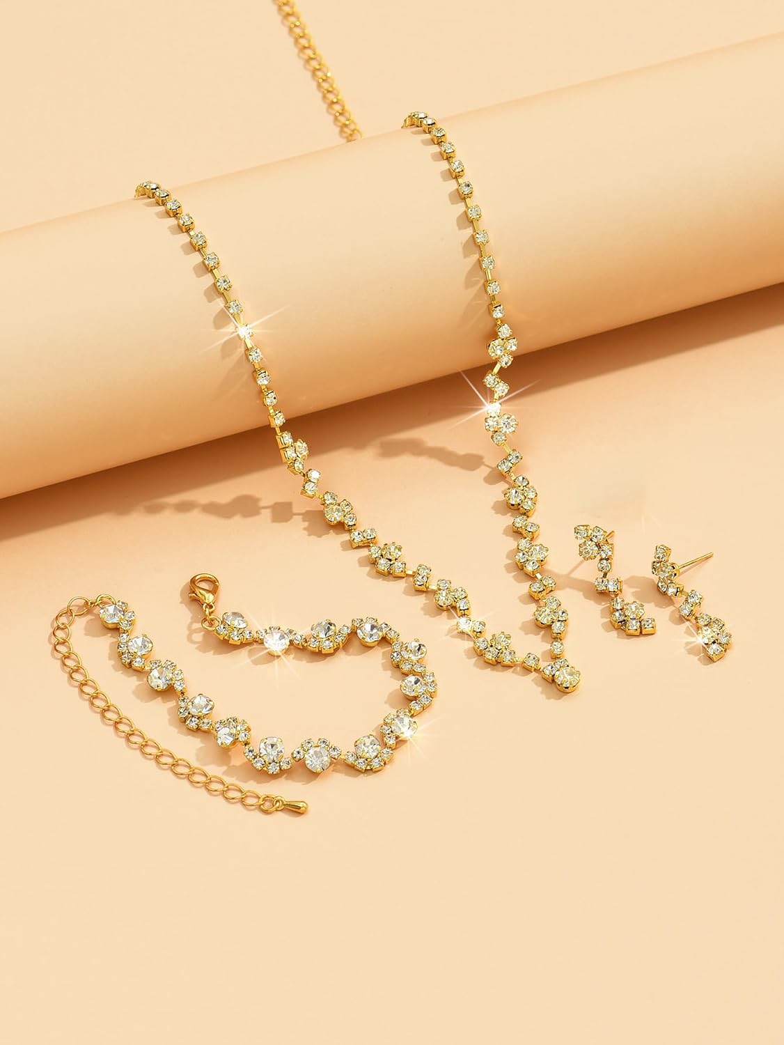 Wedding Jewelry Sets for Brides Rhinestone Necklace and Earring Set Bracelet Ring Gold Silver Prom Jewelry Sets Diamond Flower Teardrop Necklace for Women
