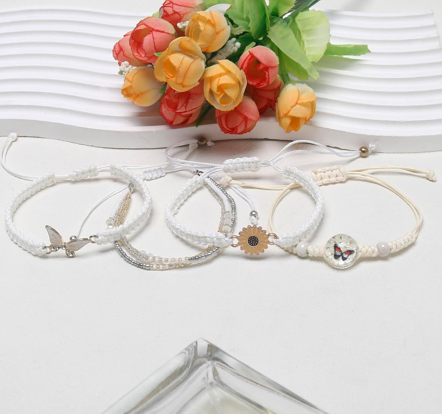 DS 4PCS String beads Charm Bracelets for Teen Girls Dainty cute cartoon Butterfly Daisy Eternal flower Beads Bracelets set for woman and girls Adjustable Stretch bracelet birthday Gift For Friends